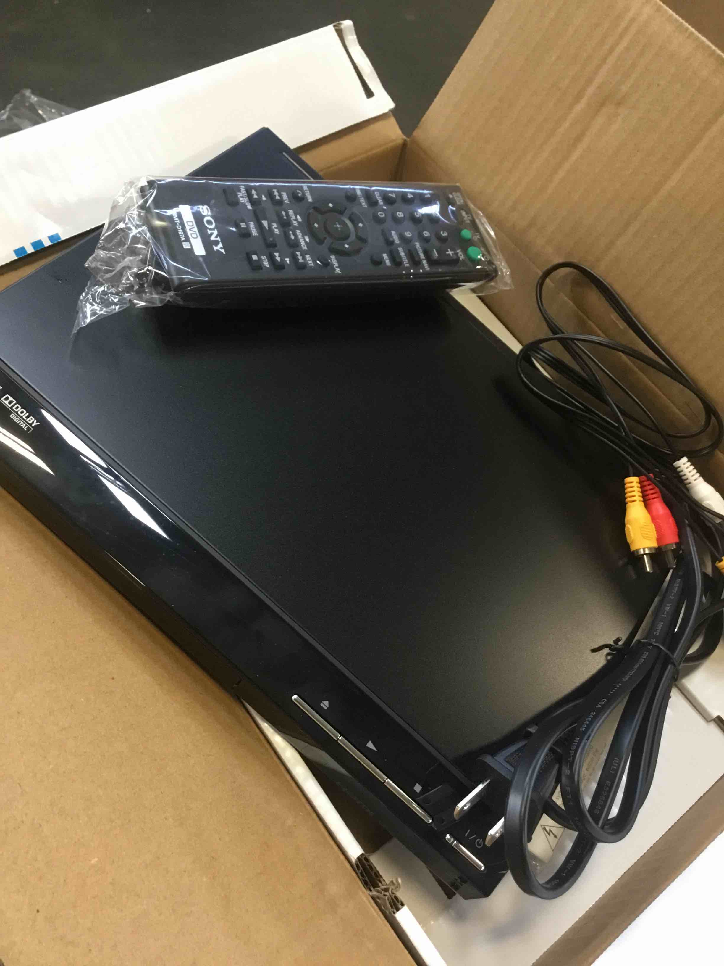 https://s3.amazonaws.com/lotting-images-prod/bidfta/BRN0045982_1724094132596.jpeg