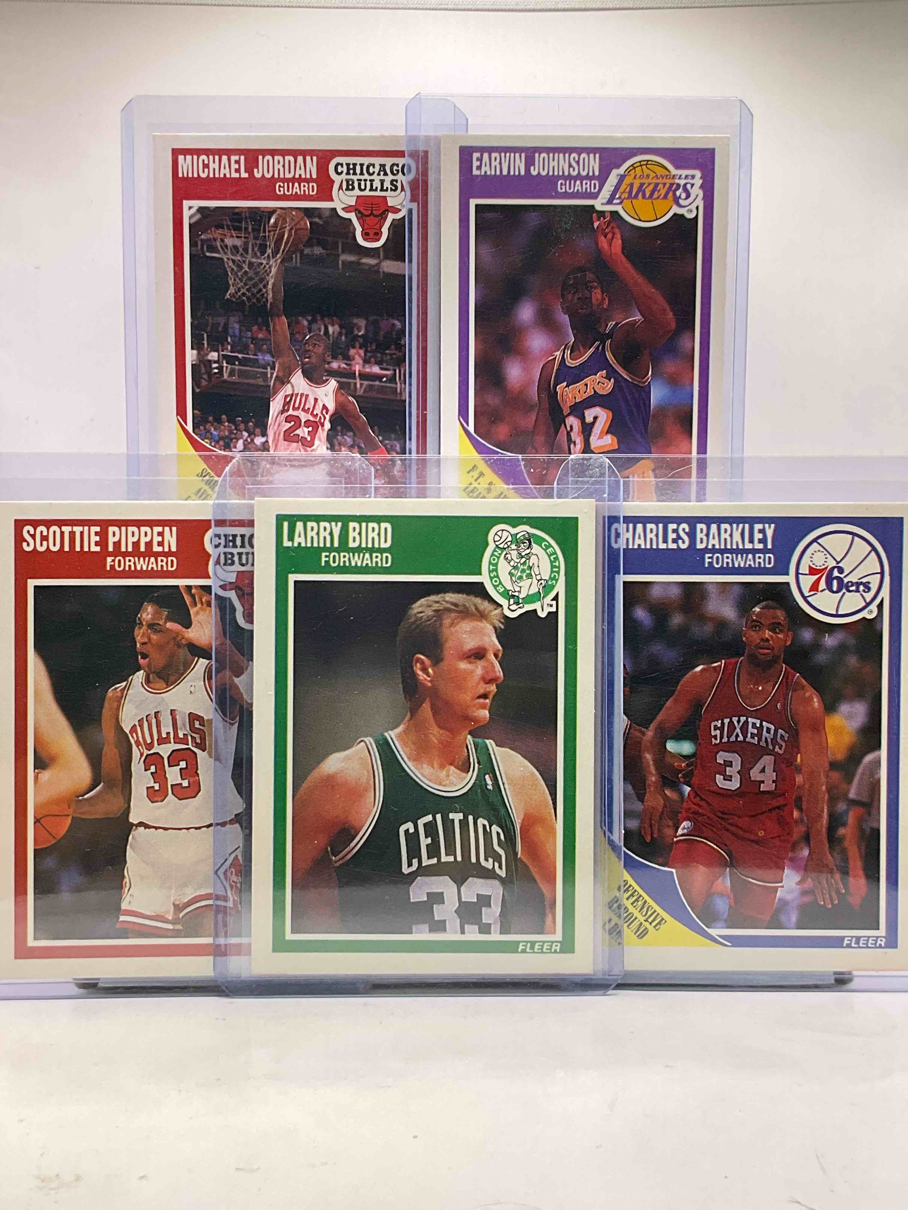 Michael Jordan, Scottie Pippen, Magic Johnson, Larry Bird & So Many More! 1989 Fleer NBA Basketball Cards! The BEST Cards From The Year! All Stars, Hall Of Famers, Champions & MVPs… All In One Place! Isiah Thomas, Reggie Miller, Karl Malone, Charles Barkley & More, Along With Commons Too!