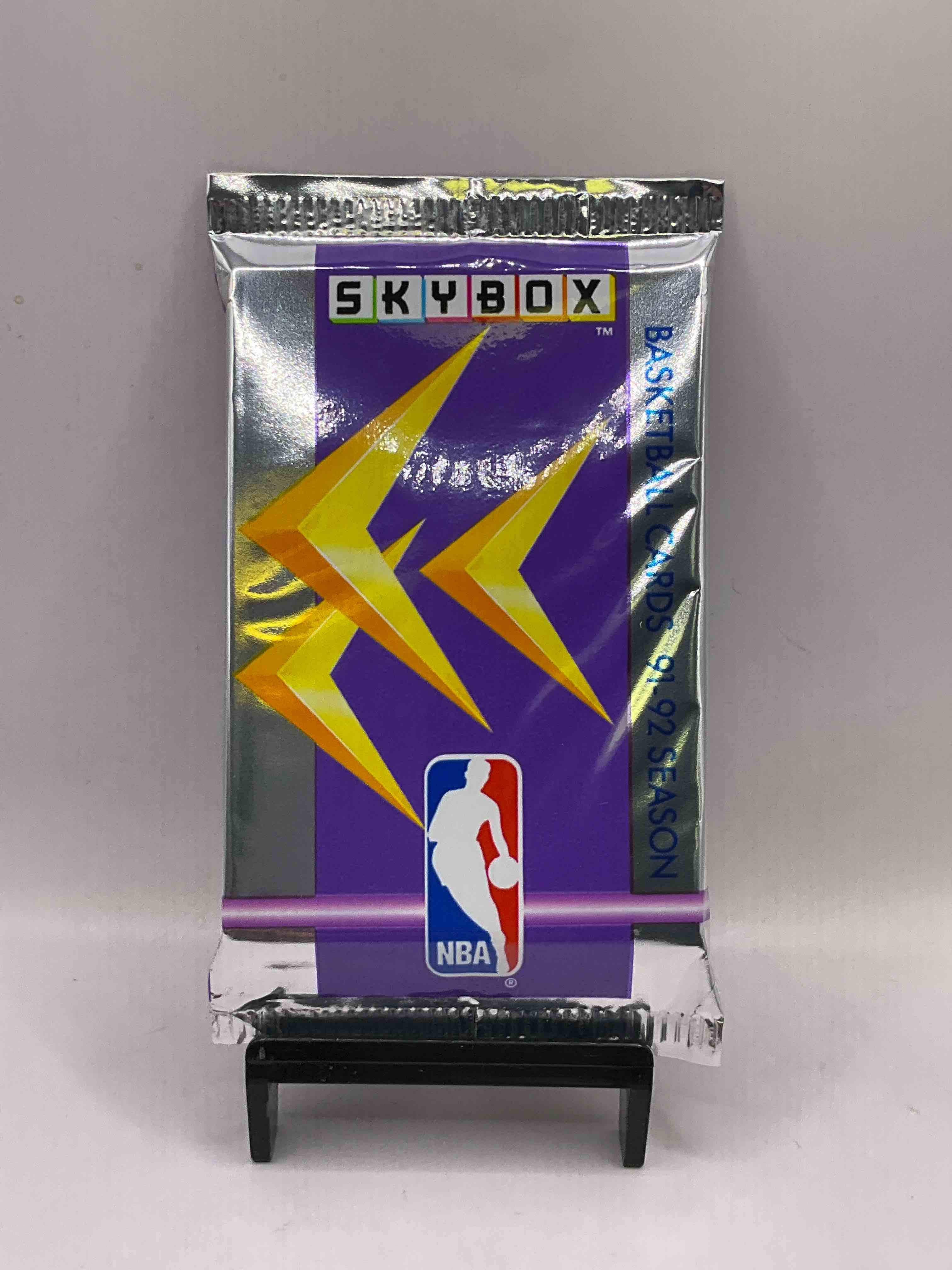 Basketball Wow! Rare 1991/92 NBA Skybox Sealed Card Pack, Direct From Original Sealed Retail Case! So Many Awesome Cards To Search For Like Team USA Card (PSA 10 Value $500), #544 Team USA 1 Card (PSA 10 Value $300), Michael Jordon #39 (PSA 10 Value $150) & Too Many Other Great Cards To List! Hard To Find, Excellent Like-New Condition!