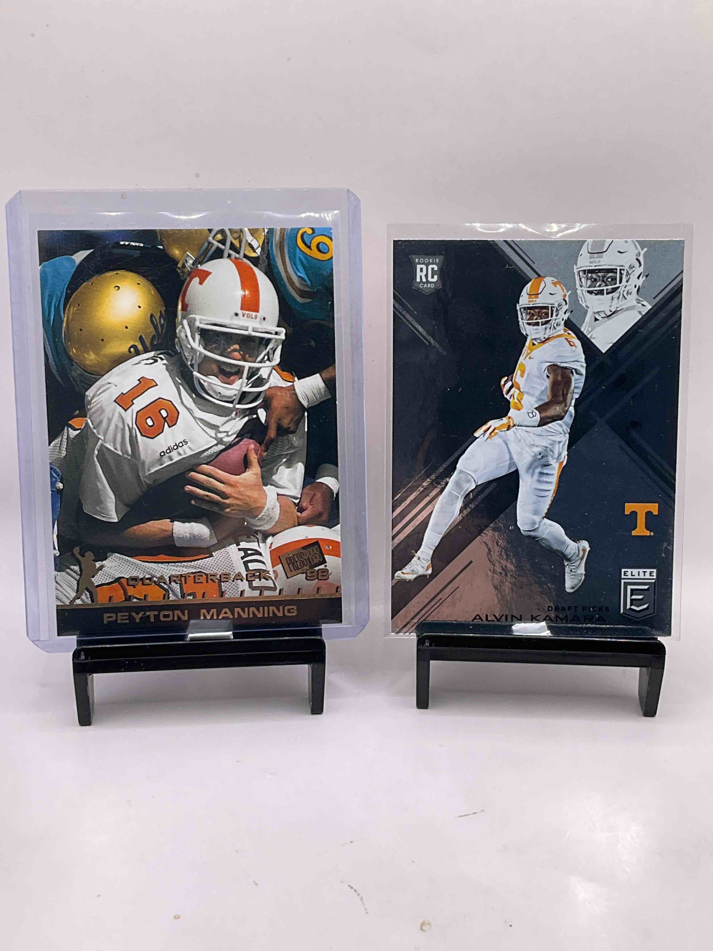 Volunteers Bundle! University of Tennessee Volunteers!  Peyton Manning Press Proof Rookie Card, Alvin Kamara Elite Rookies, Reggie White Vintage Cards, Jason Witten Card & More! Insanity!