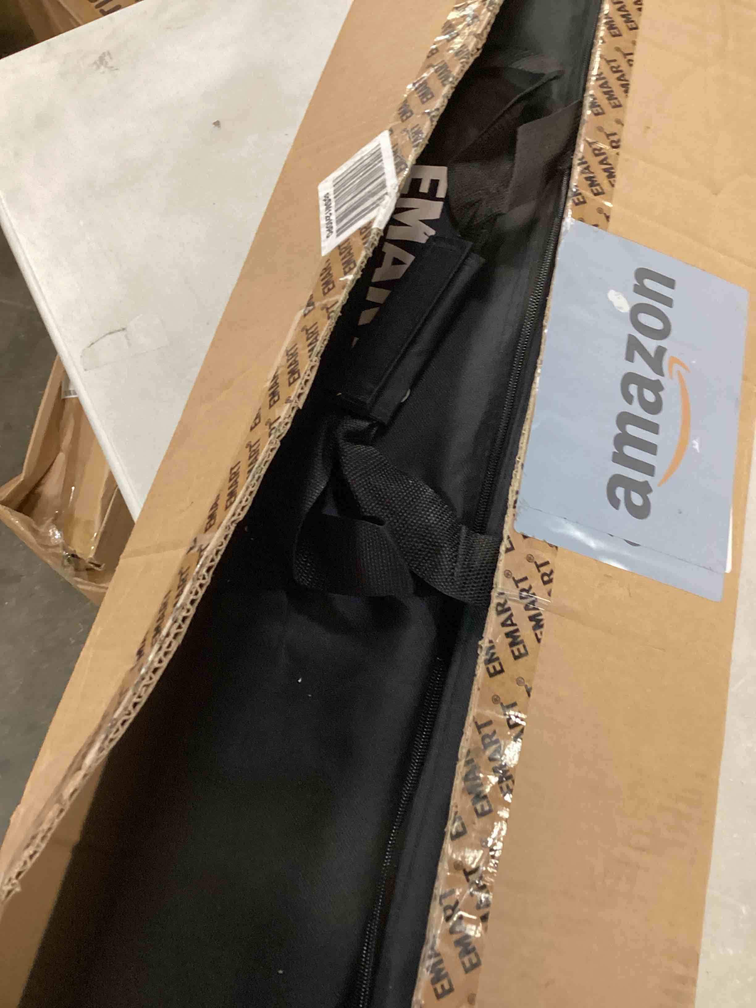 https://s3.amazonaws.com/lotting-images-prod/bidfta/BRN0051775_1724247000042.jpeg