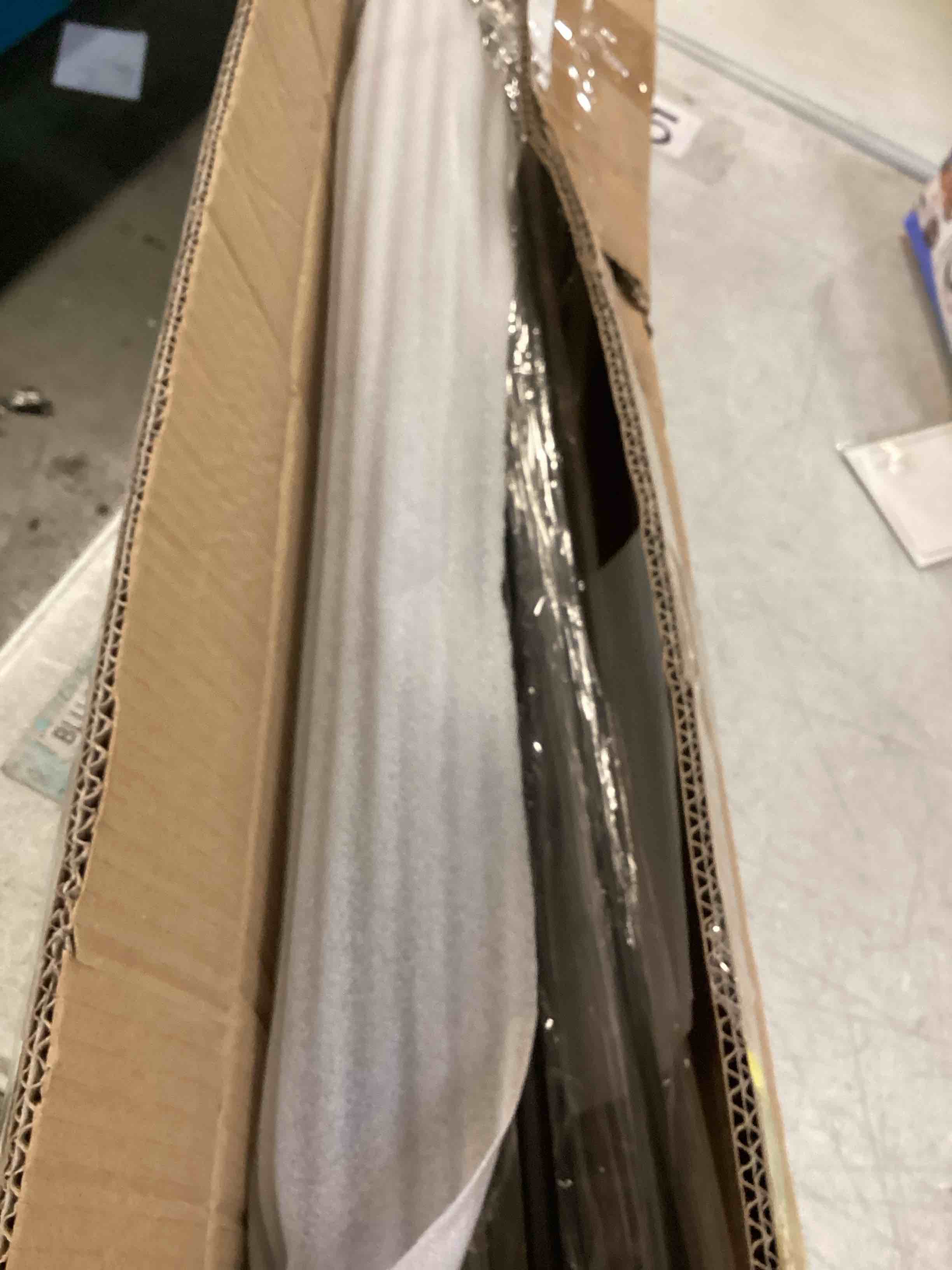 https://s3.amazonaws.com/lotting-images-prod/bidfta/BRN0051883_1724170890633.jpeg
