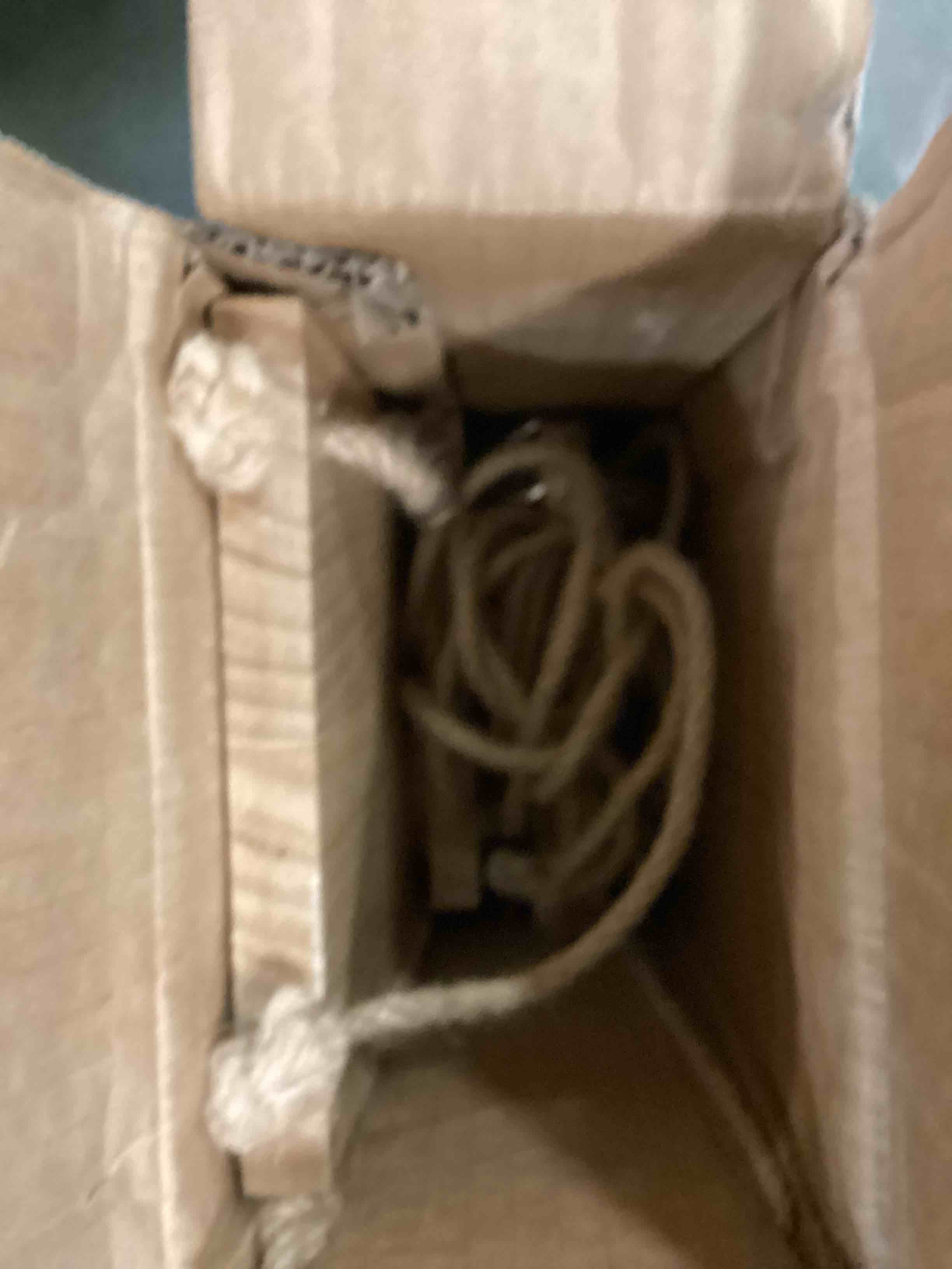 https://s3.amazonaws.com/lotting-images-prod/bidfta/BRN0051994_1724156737016.jpeg
