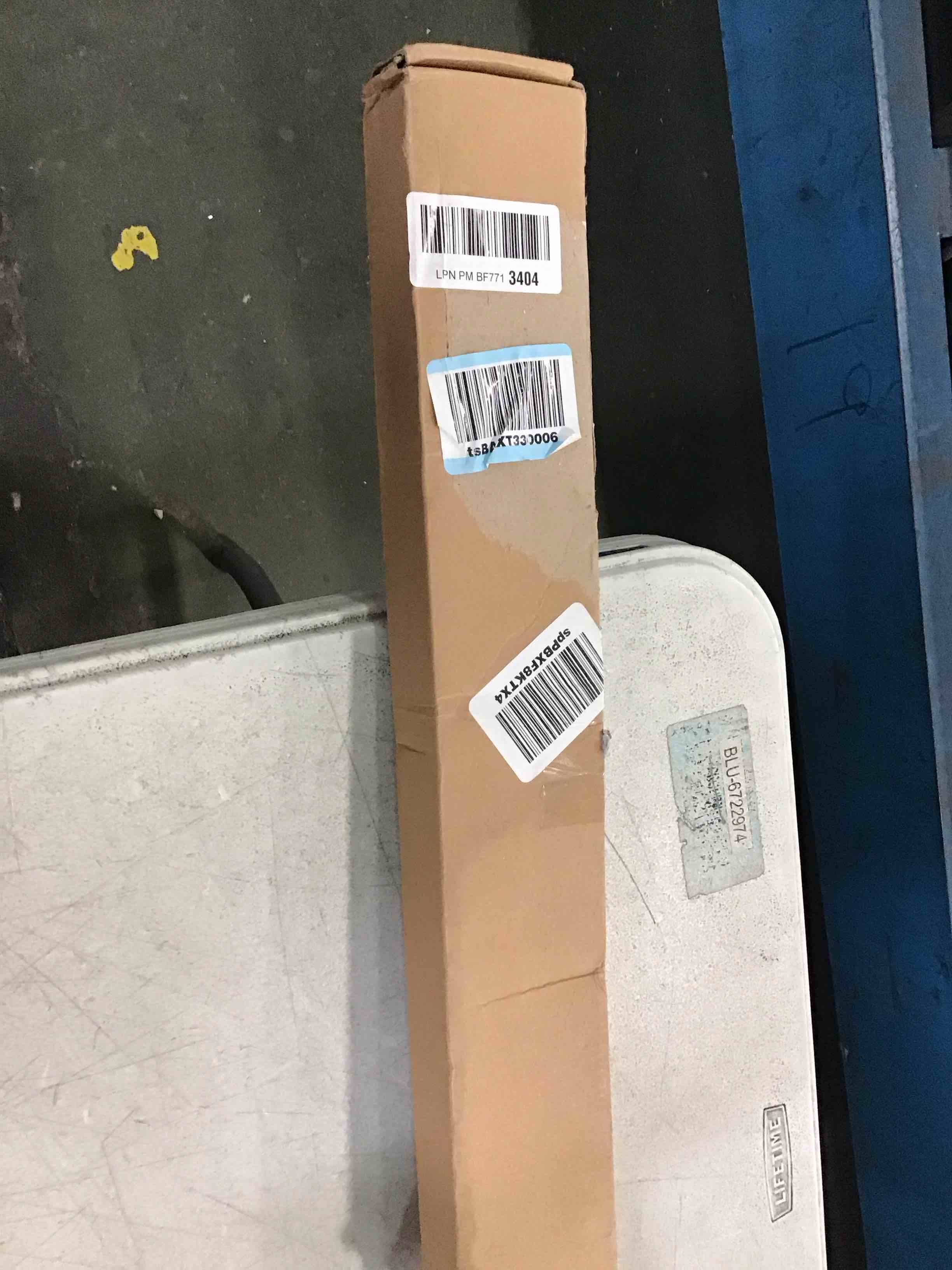 https://s3.amazonaws.com/lotting-images-prod/bidfta/BRN0053984_1724362749490.jpeg