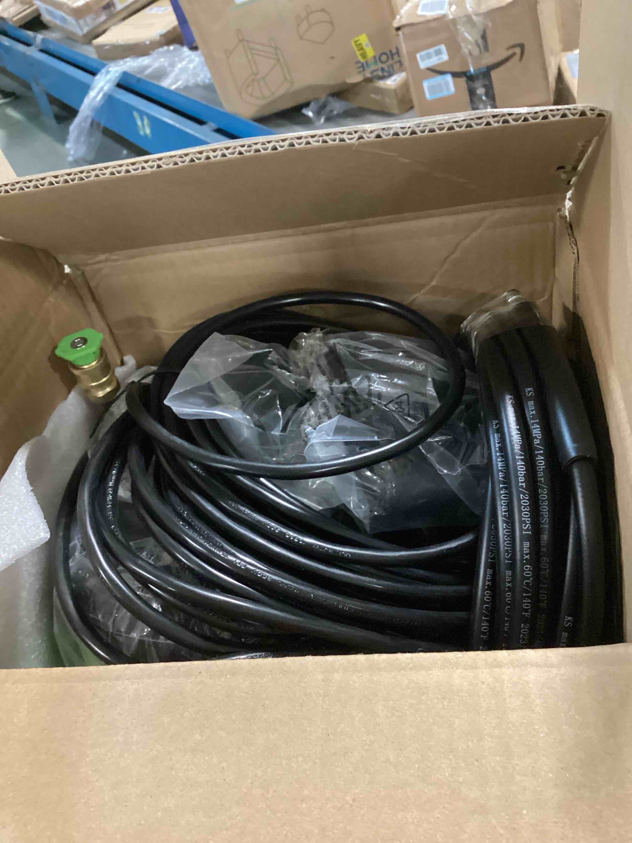 https://s3.amazonaws.com/lotting-images-prod/bidfta/BRN0061407_1724765903195.jpeg