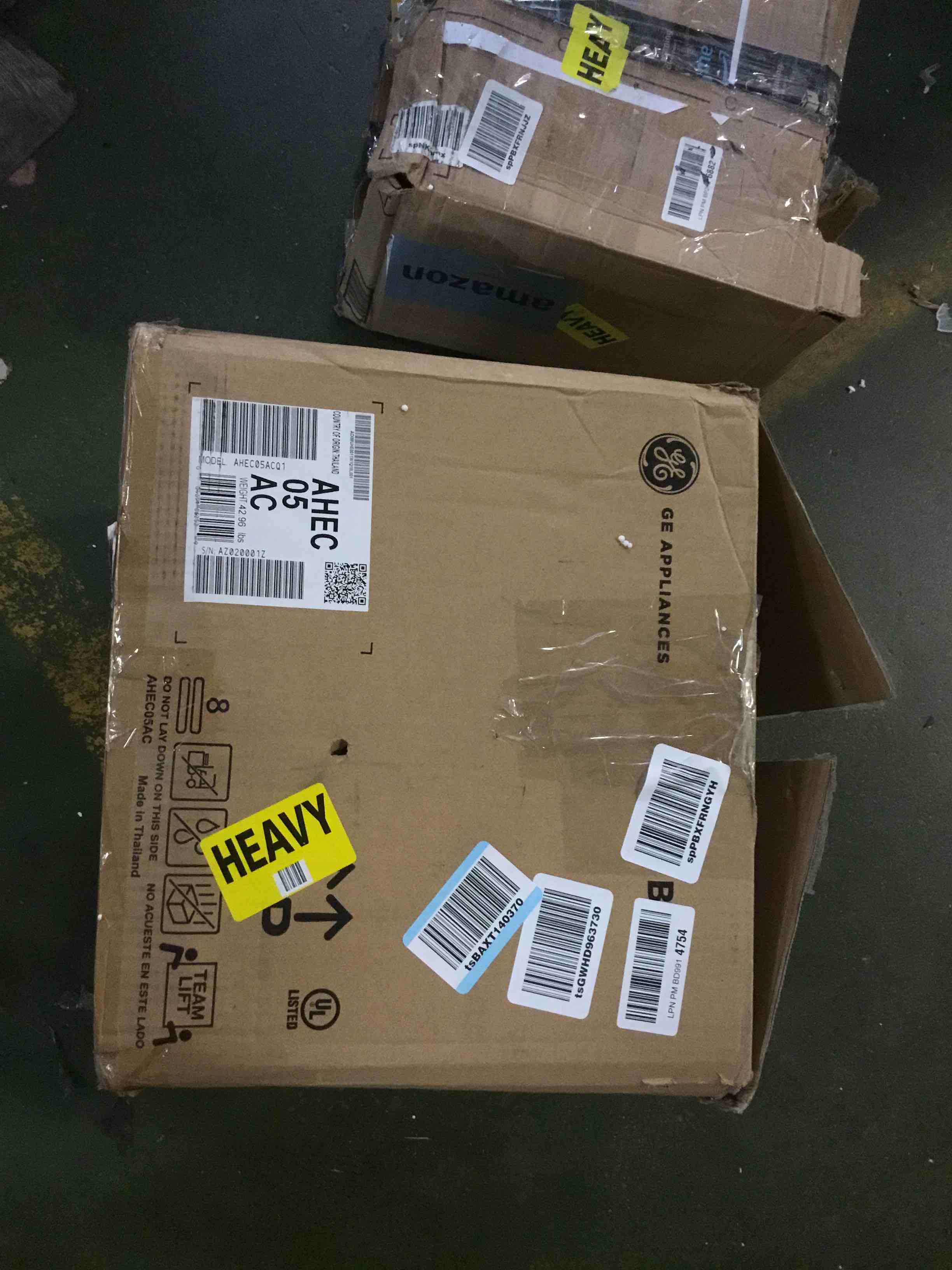 https://s3.amazonaws.com/lotting-images-prod/bidfta/BRN0062775_1724797073563.jpeg