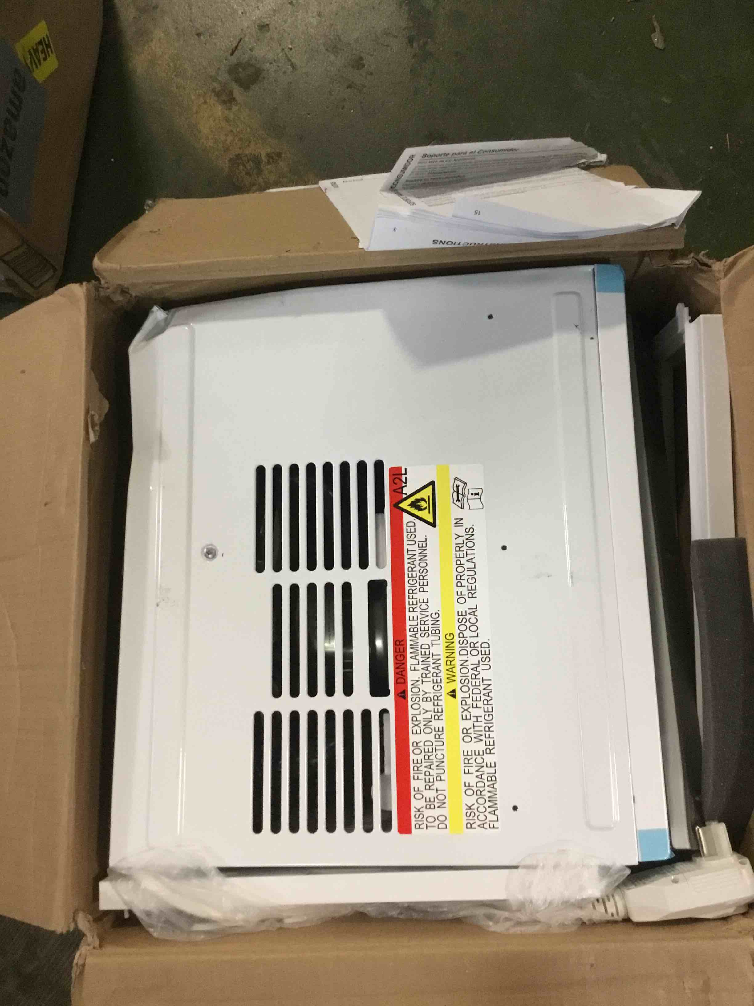https://s3.amazonaws.com/lotting-images-prod/bidfta/BRN0062775_1724797085972.jpeg