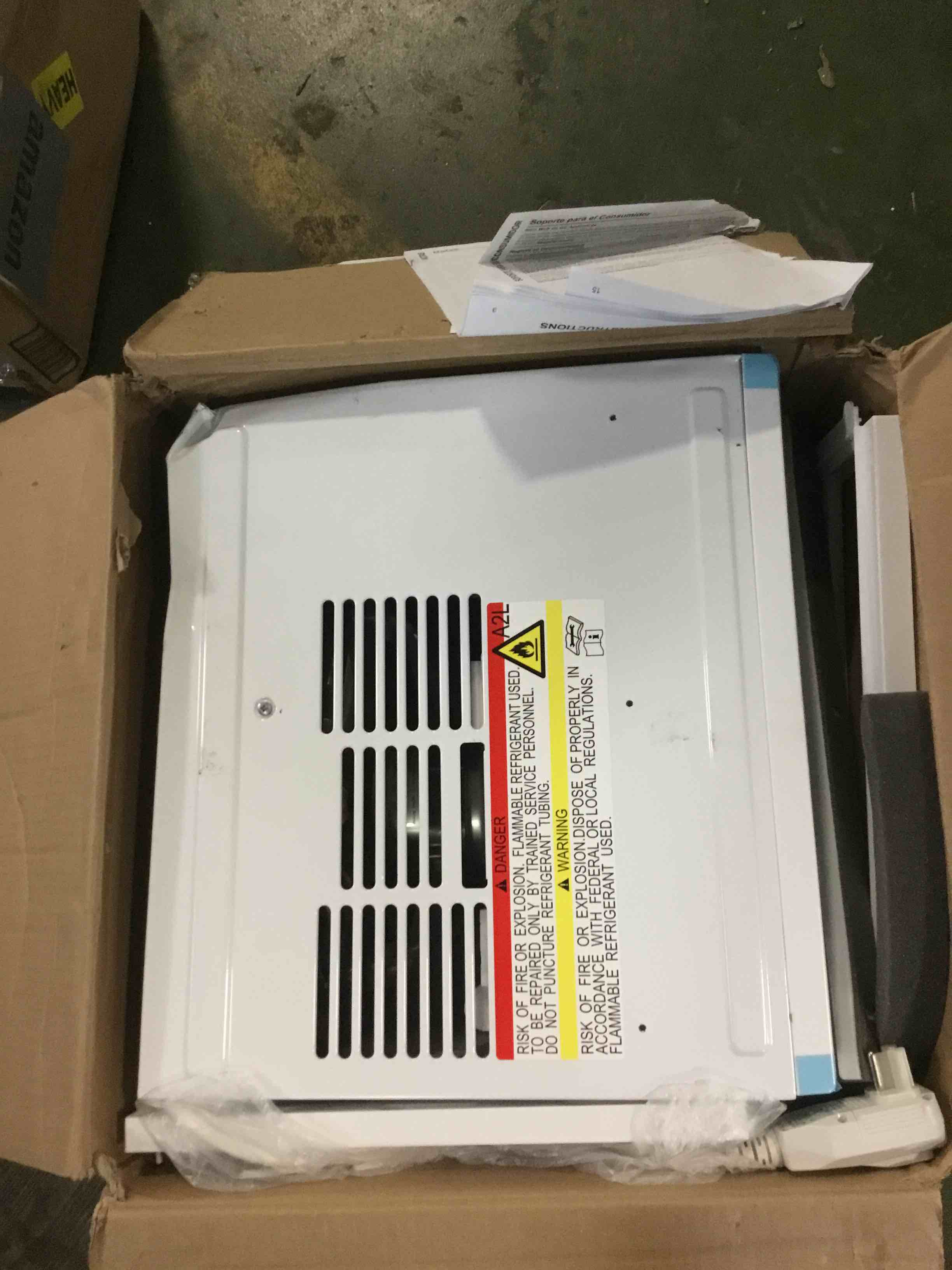 https://s3.amazonaws.com/lotting-images-prod/bidfta/BRN0062775_1724797086962.jpeg