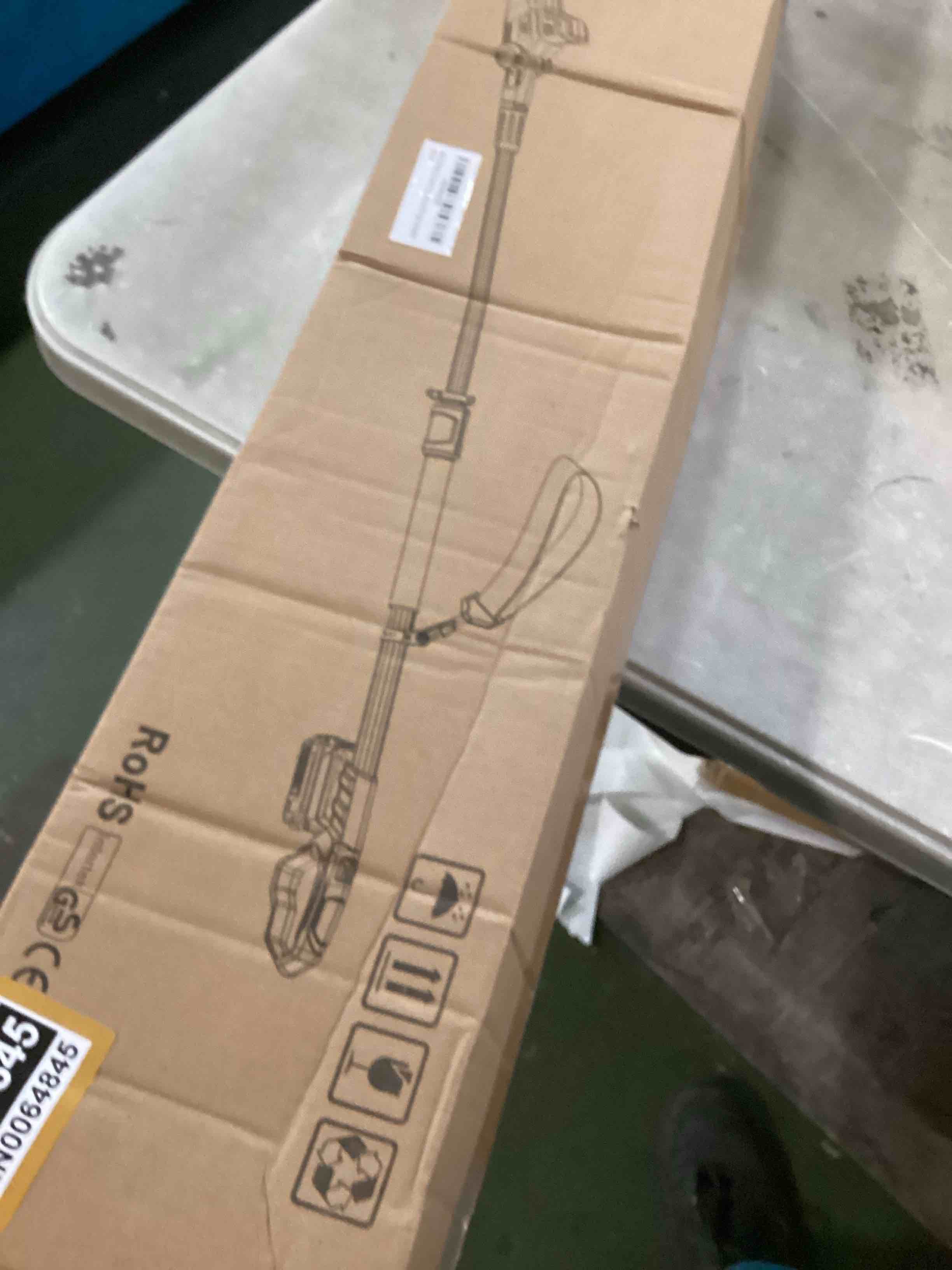 https://s3.amazonaws.com/lotting-images-prod/bidfta/BRN0064845_1724871174958.jpeg