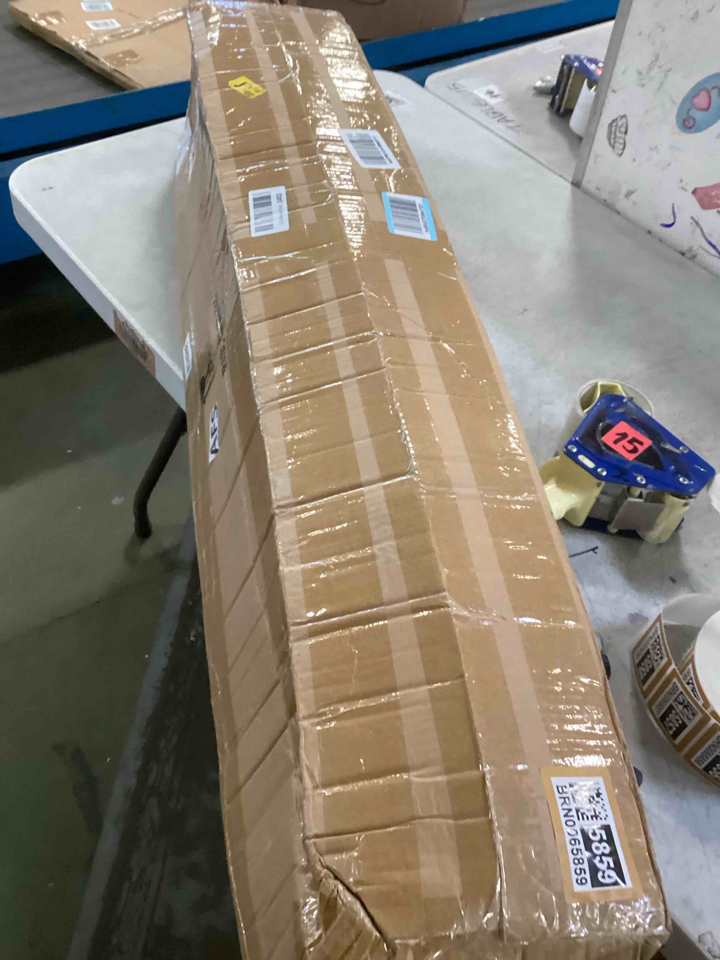 https://s3.amazonaws.com/lotting-images-prod/bidfta/BRN0065859_1724341066292.jpeg