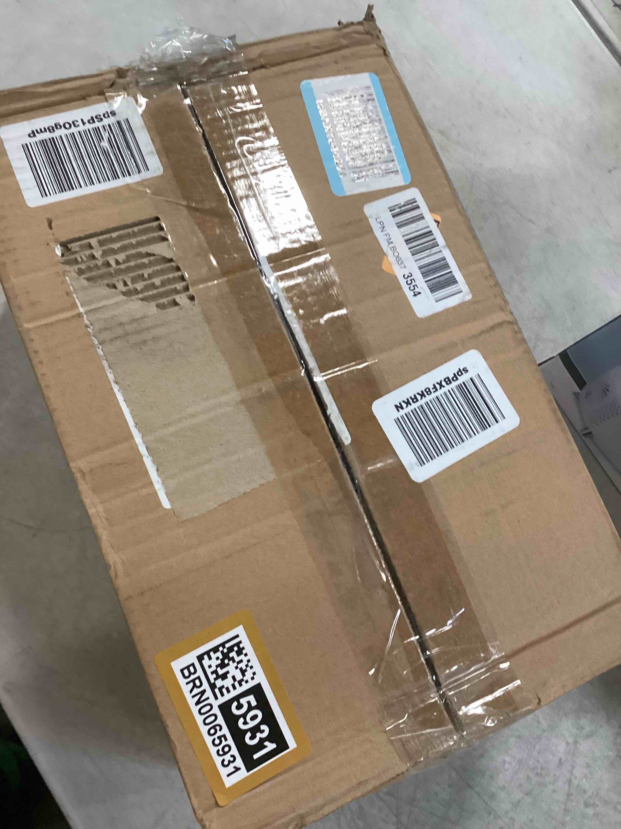 https://s3.amazonaws.com/lotting-images-prod/bidfta/BRN0065931_1724333906985.jpeg