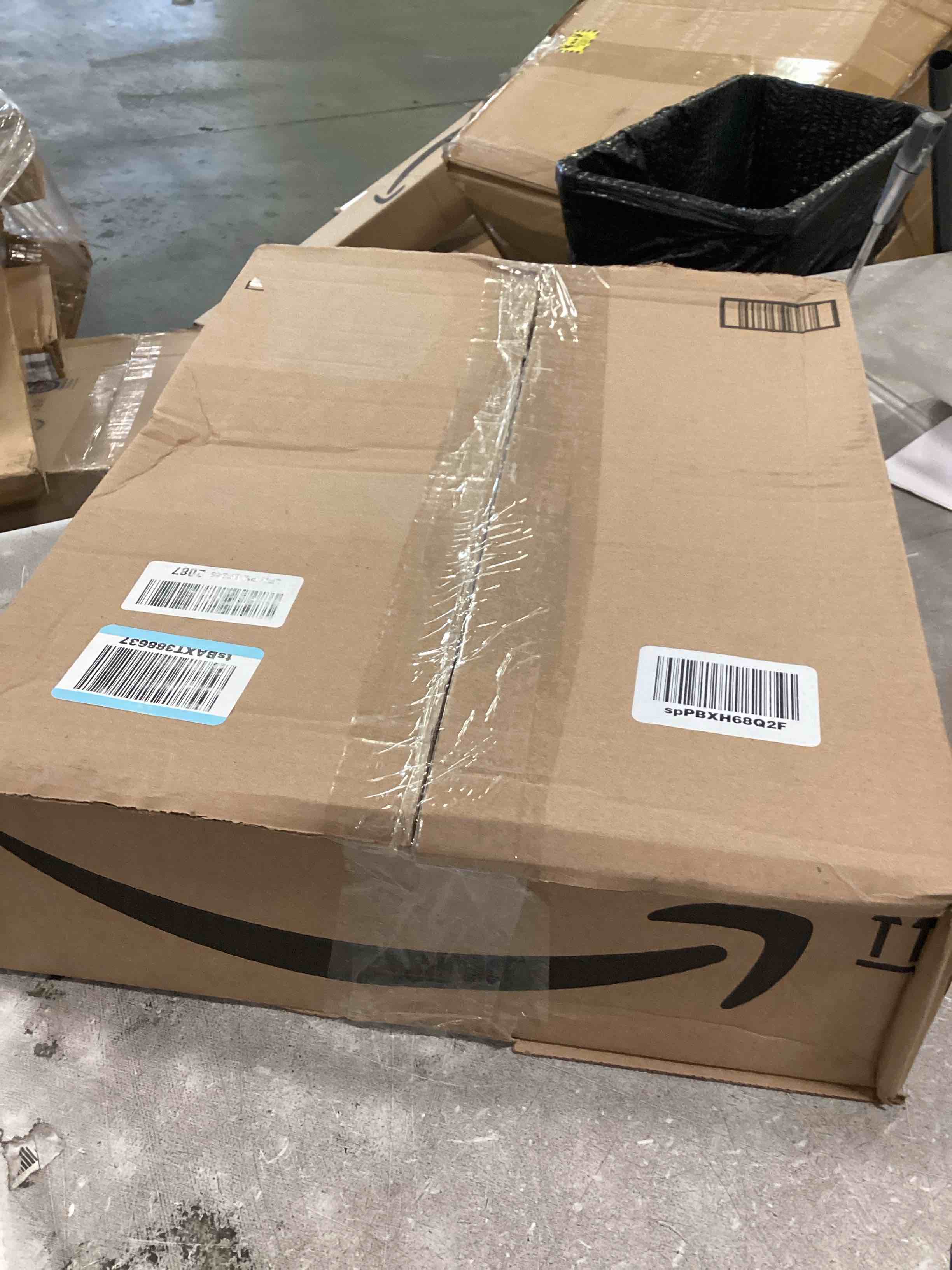 https://s3.amazonaws.com/lotting-images-prod/bidfta/BRN0068969_1725055369517.jpeg
