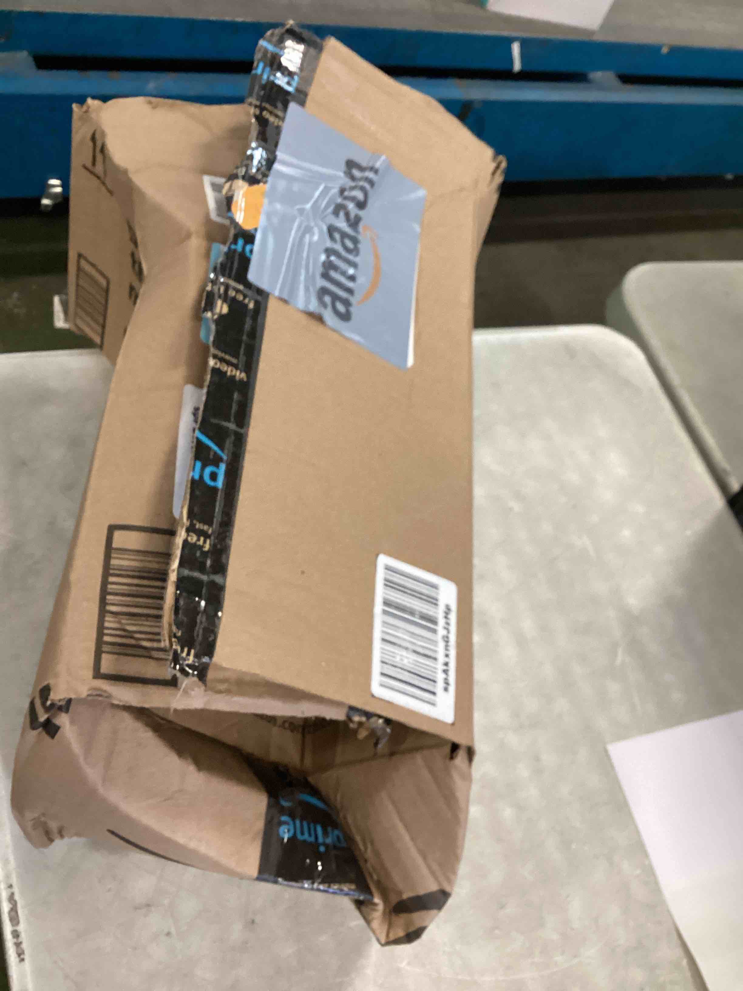 https://s3.amazonaws.com/lotting-images-prod/bidfta/BRN0069863_1724349605841.jpeg