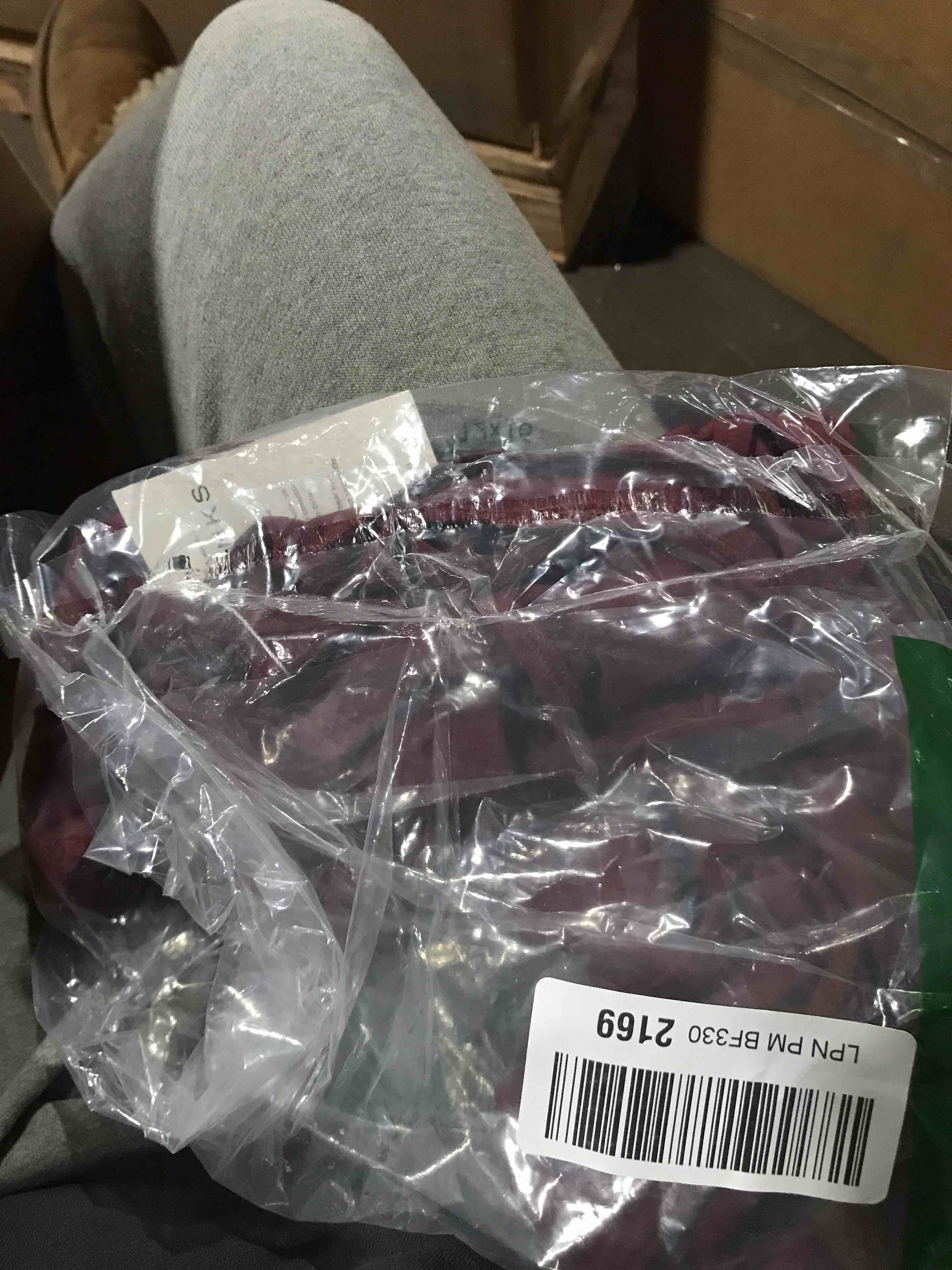 https://s3.amazonaws.com/lotting-images-prod/bidfta/BRN0074858_1730840165637.jpeg