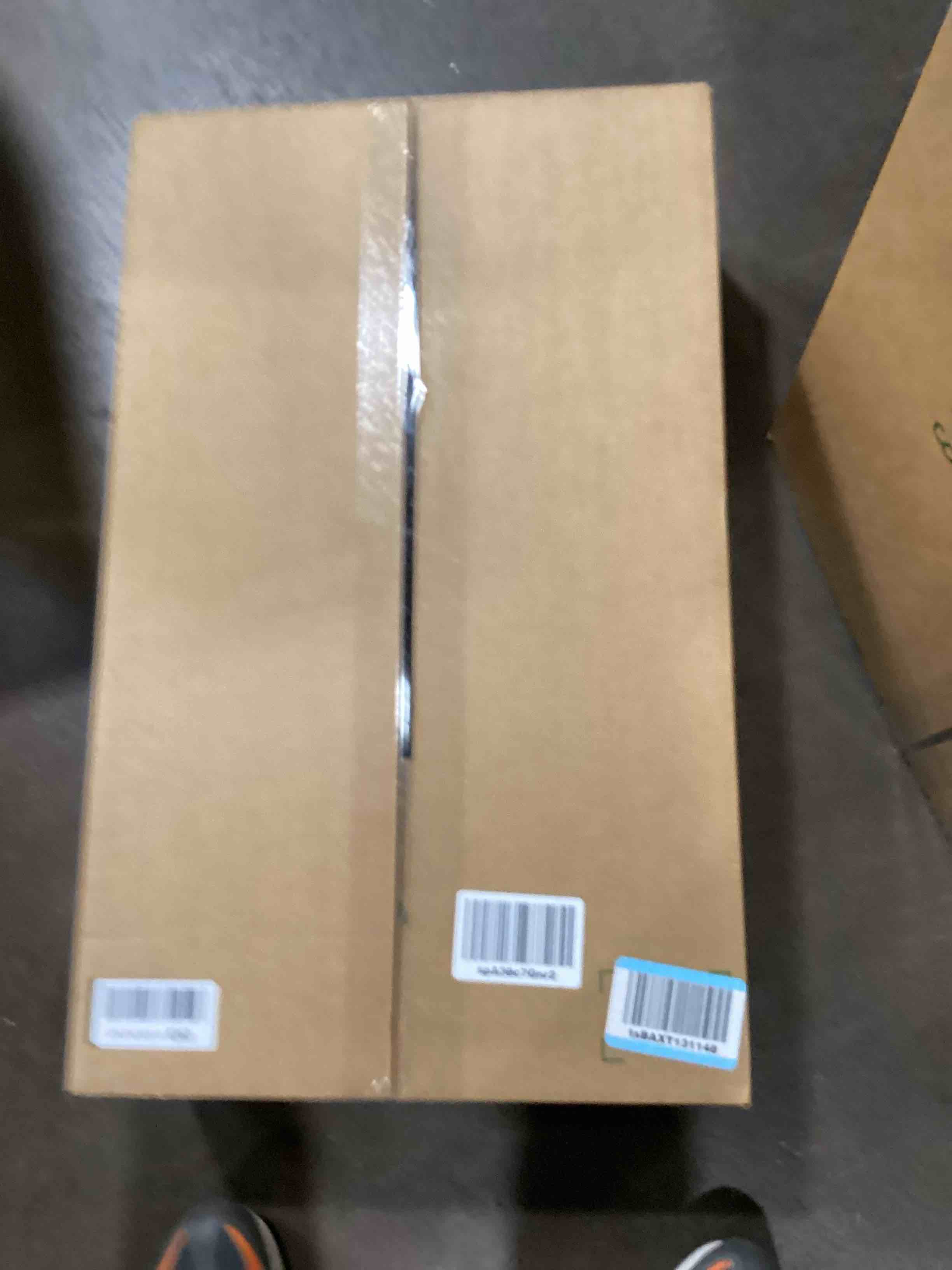 https://s3.amazonaws.com/lotting-images-prod/bidfta/BRN0075451_1729788552942.jpeg