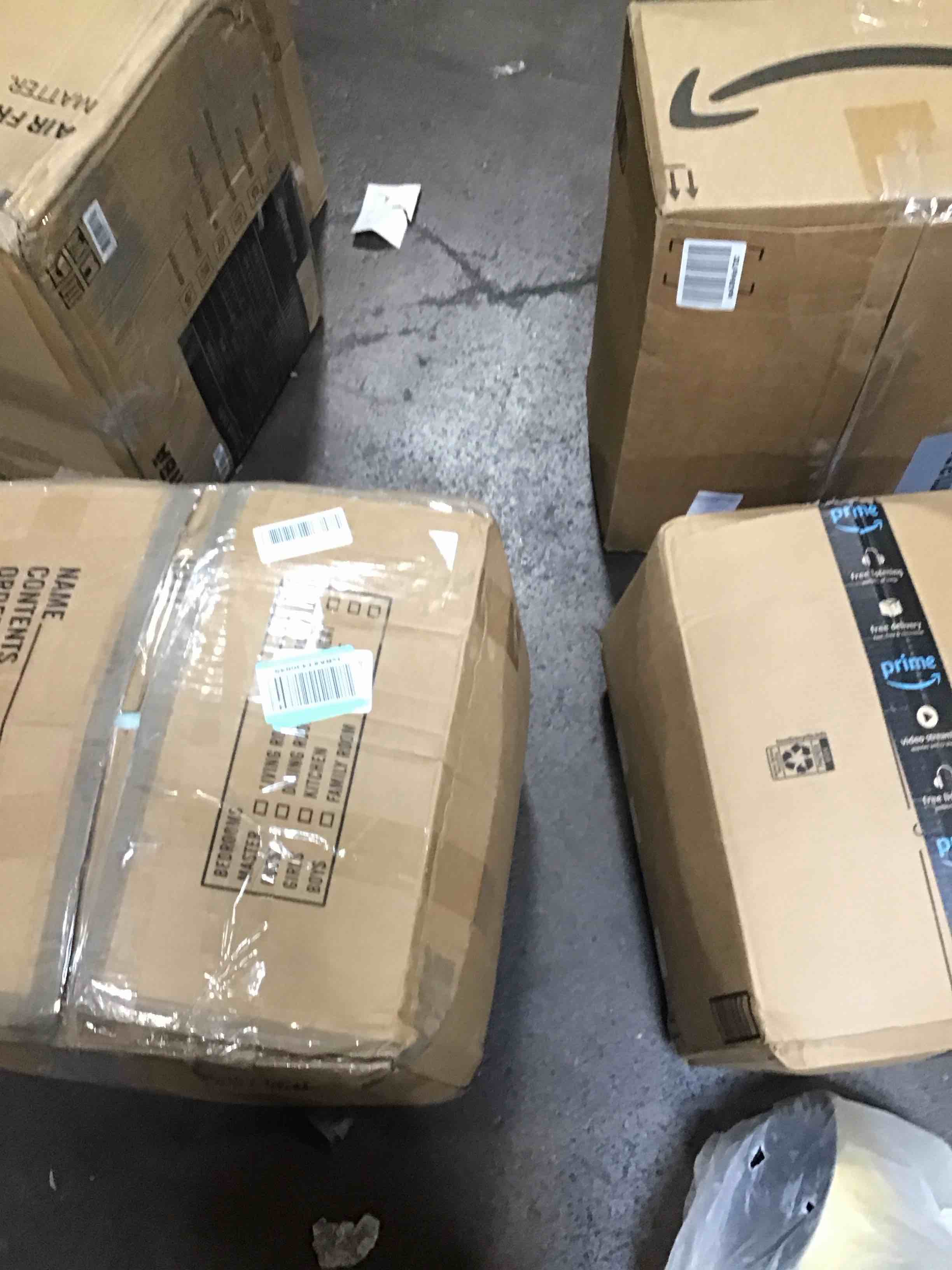 https://s3.amazonaws.com/lotting-images-prod/bidfta/BRN0075781_1729783320568.jpeg
