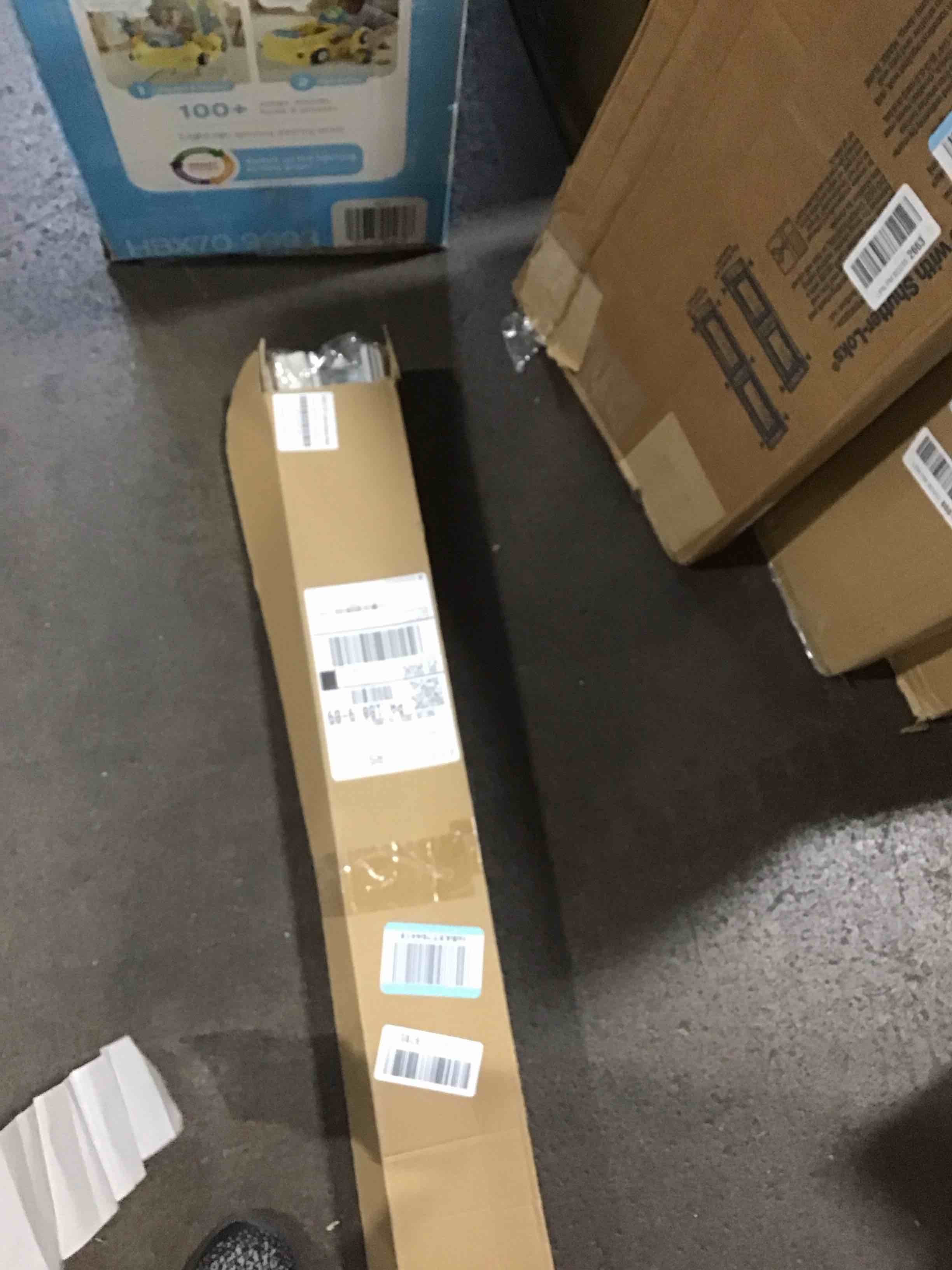 https://s3.amazonaws.com/lotting-images-prod/bidfta/BRN0076364_1729796738081.jpeg