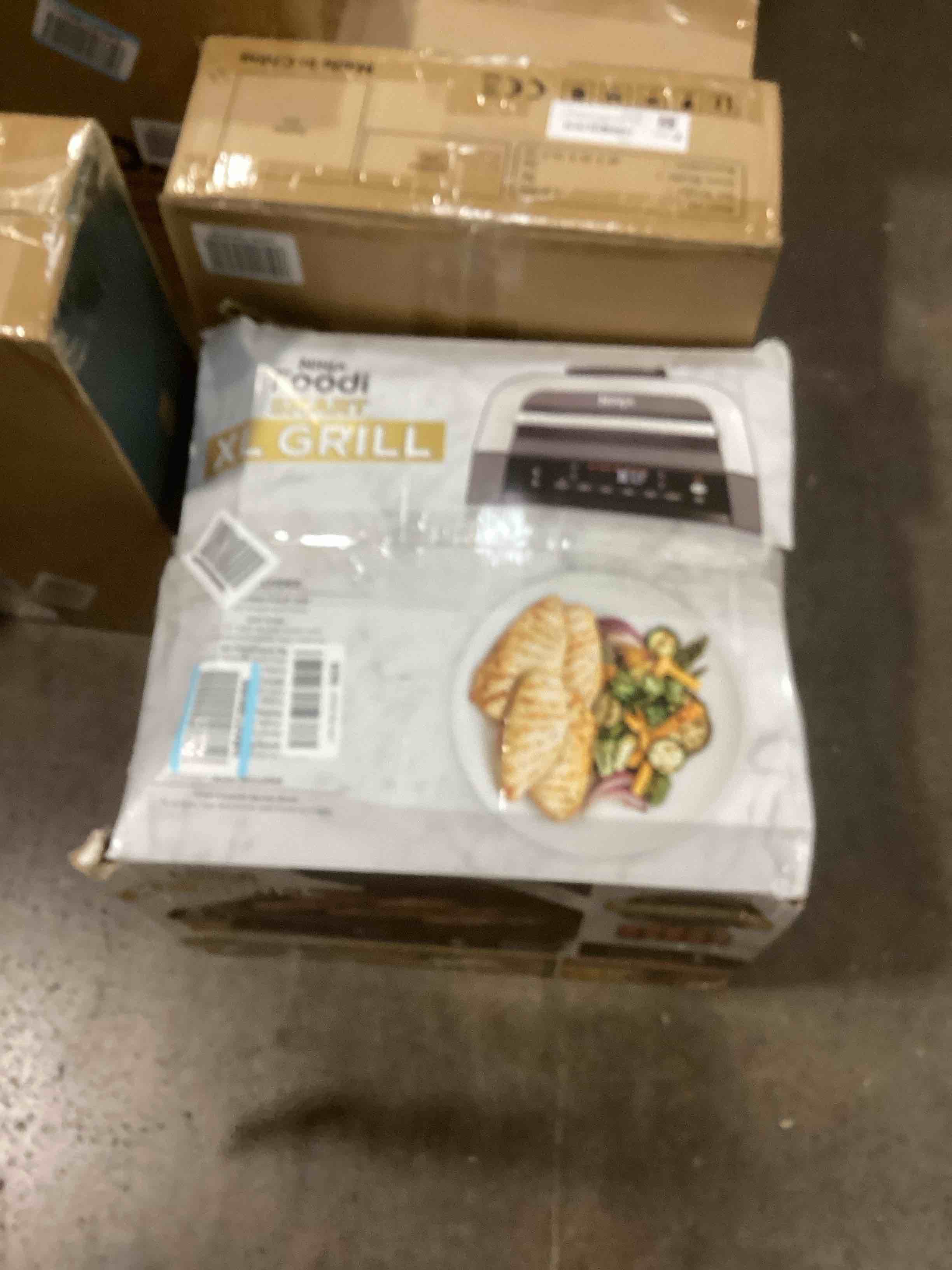 Ninja DG551 Foodi Smart XL 6in1 Indoor Grill with Air Fry, Roast