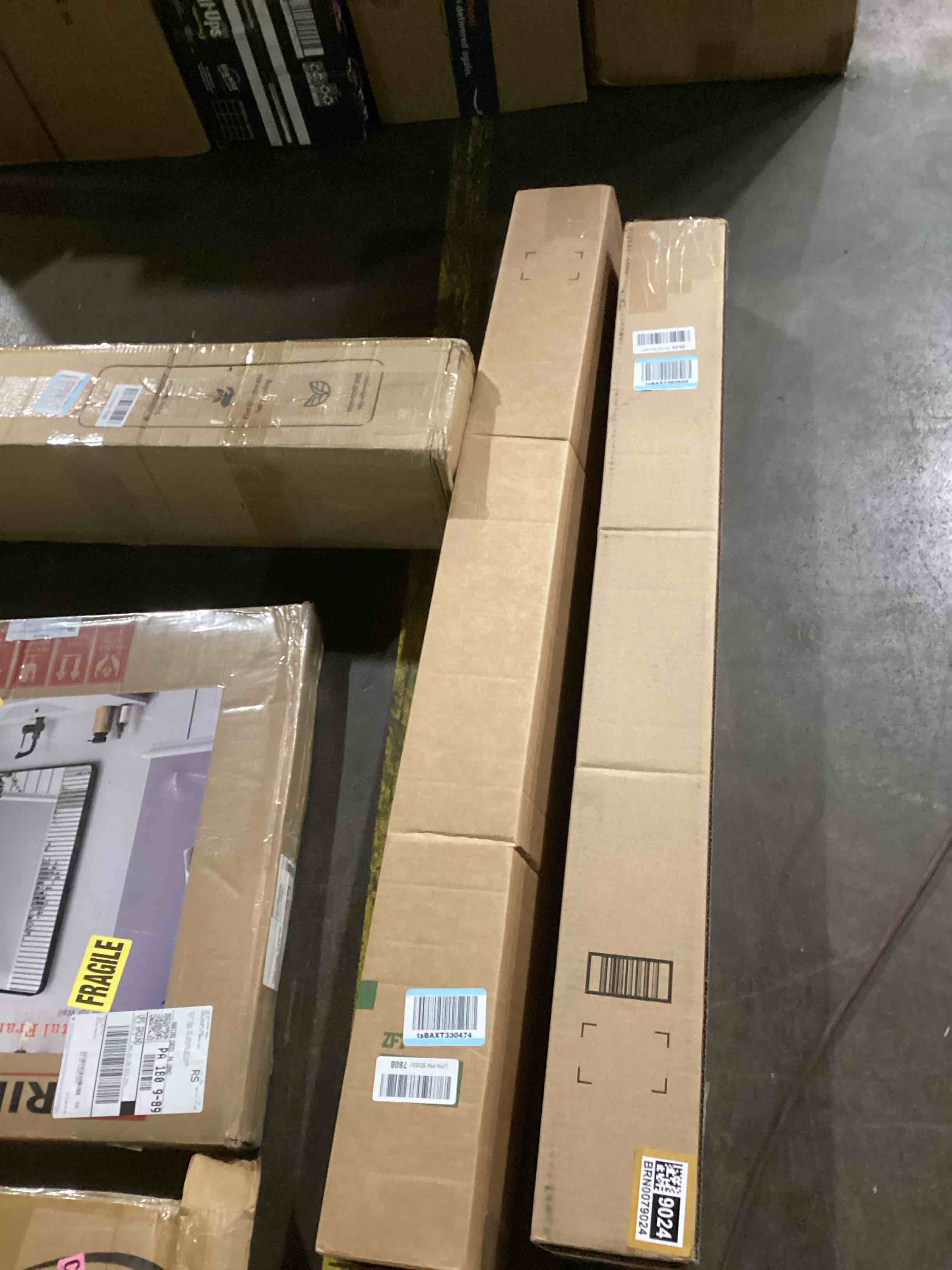 https://s3.amazonaws.com/lotting-images-prod/bidfta/BRN0079025_1729780924078.jpeg