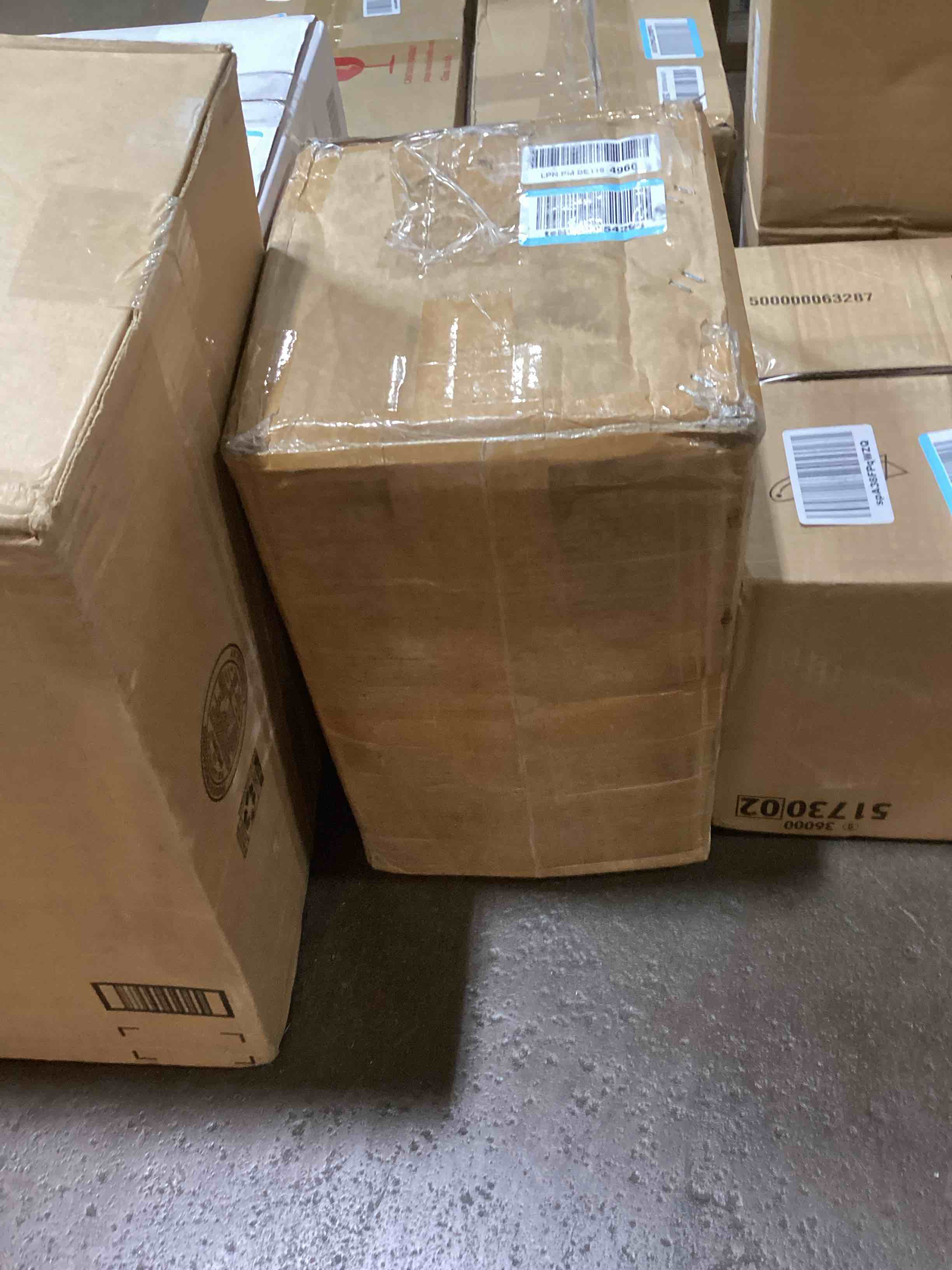 https://s3.amazonaws.com/lotting-images-prod/bidfta/BRN0081526_1729264320061.jpeg