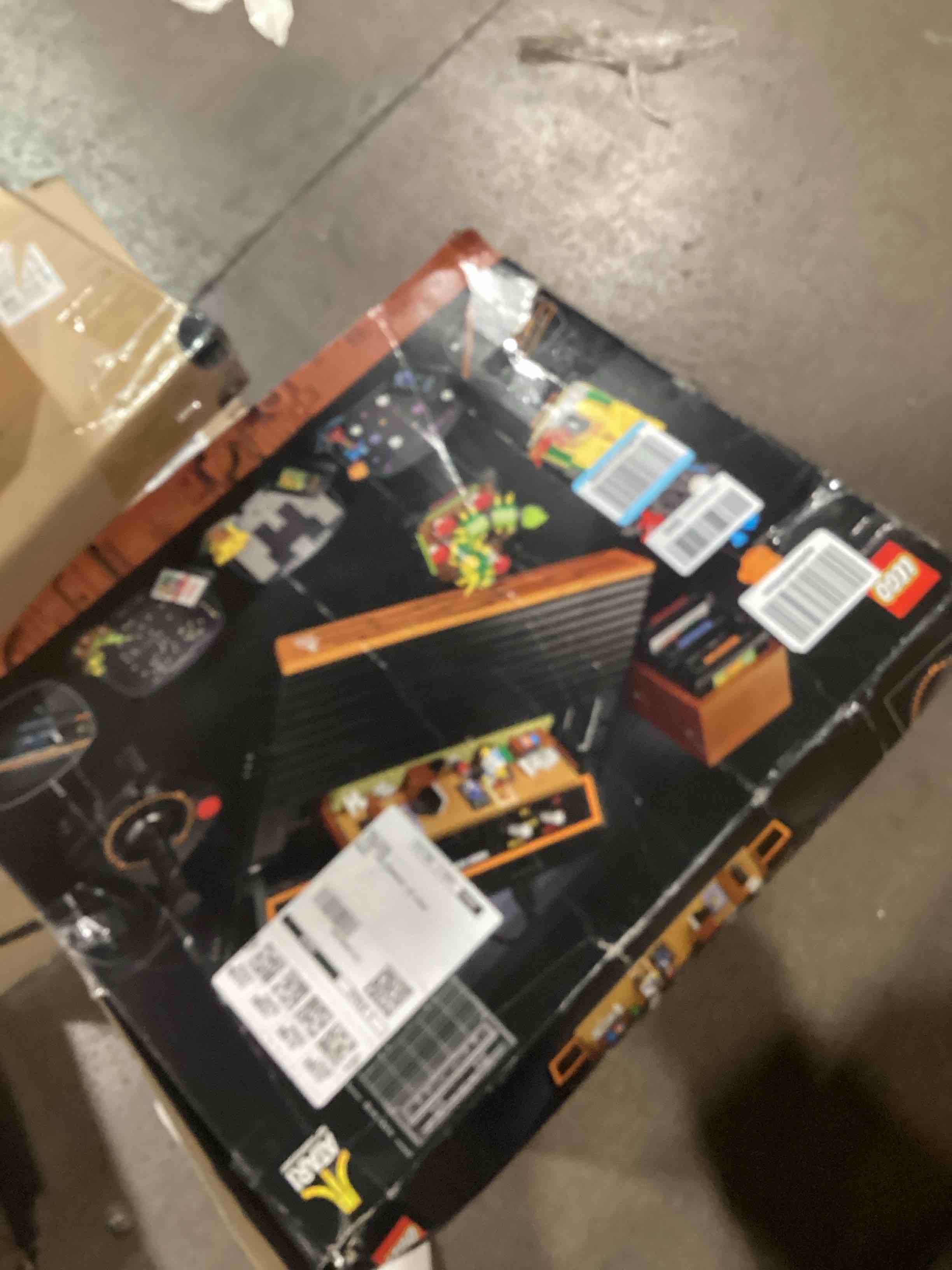 https://s3.amazonaws.com/lotting-images-prod/bidfta/BRN0081630_1729258643704.jpeg