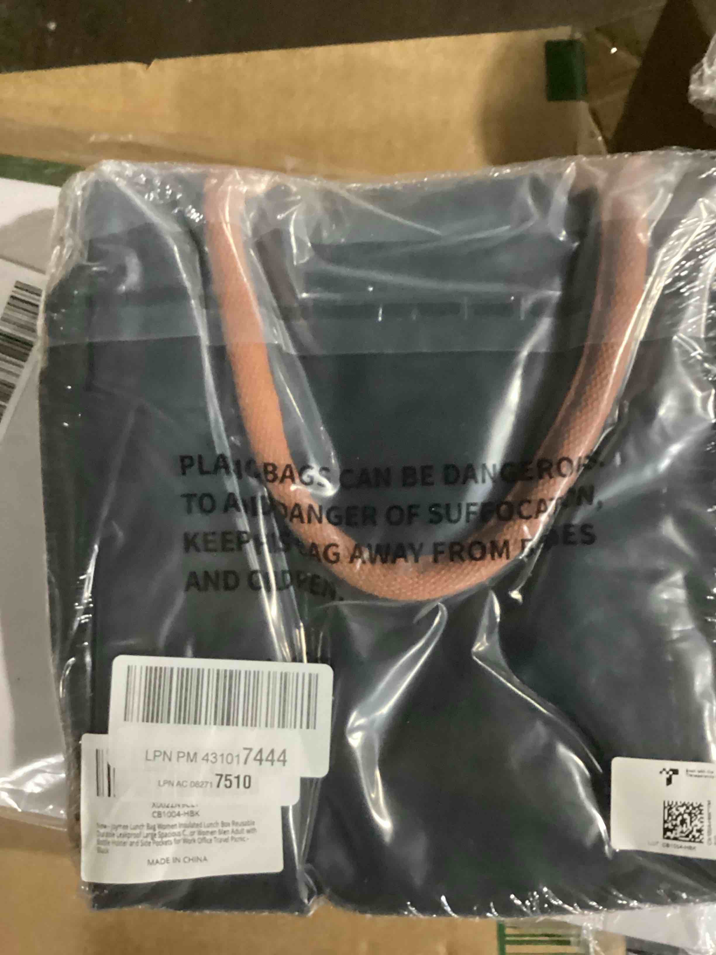 https://s3.amazonaws.com/lotting-images-prod/bidfta/BRN0083141_1729535345517.jpeg