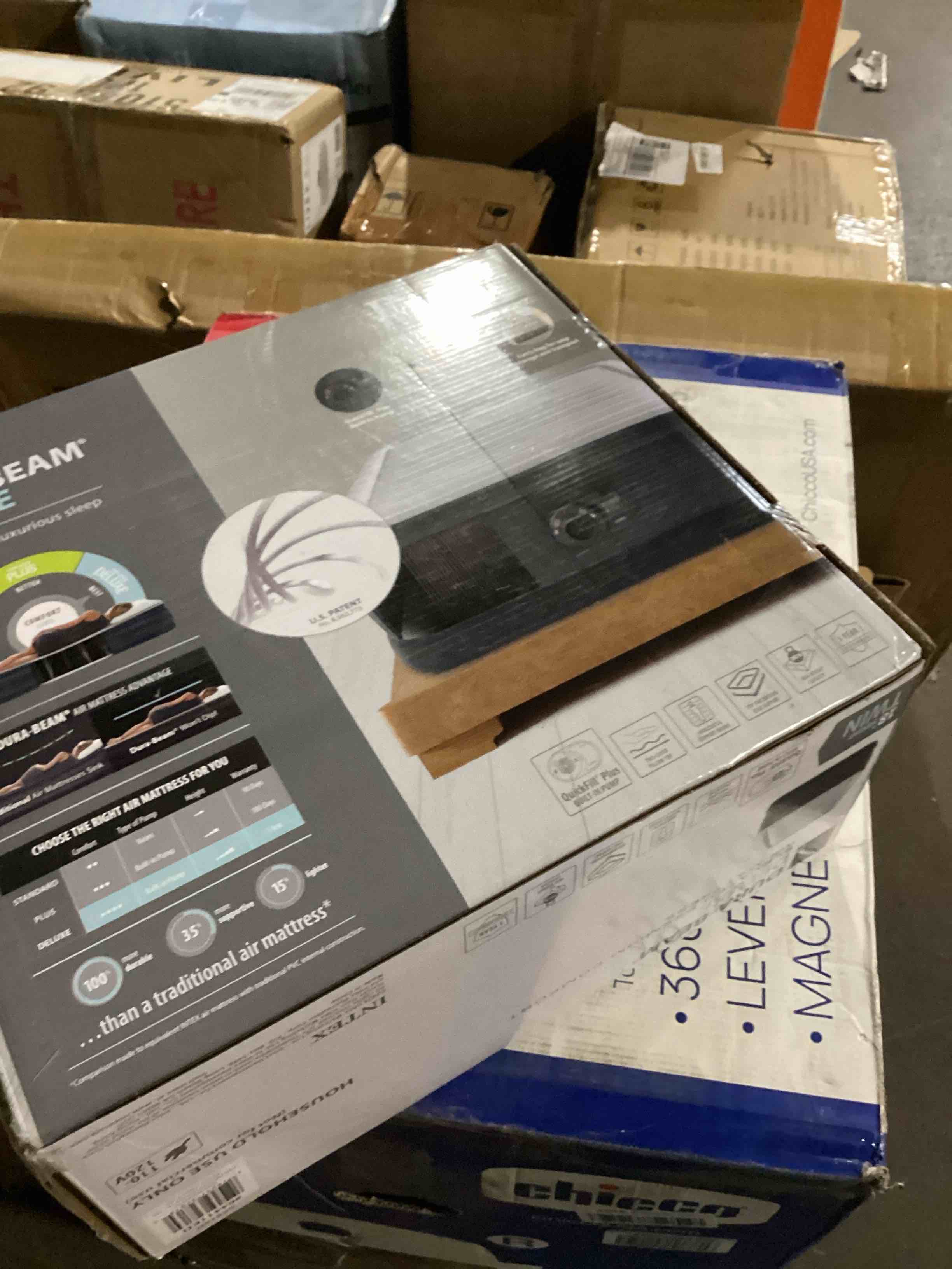 https://s3.amazonaws.com/lotting-images-prod/bidfta/BRN0085429_1730492025180.jpeg
