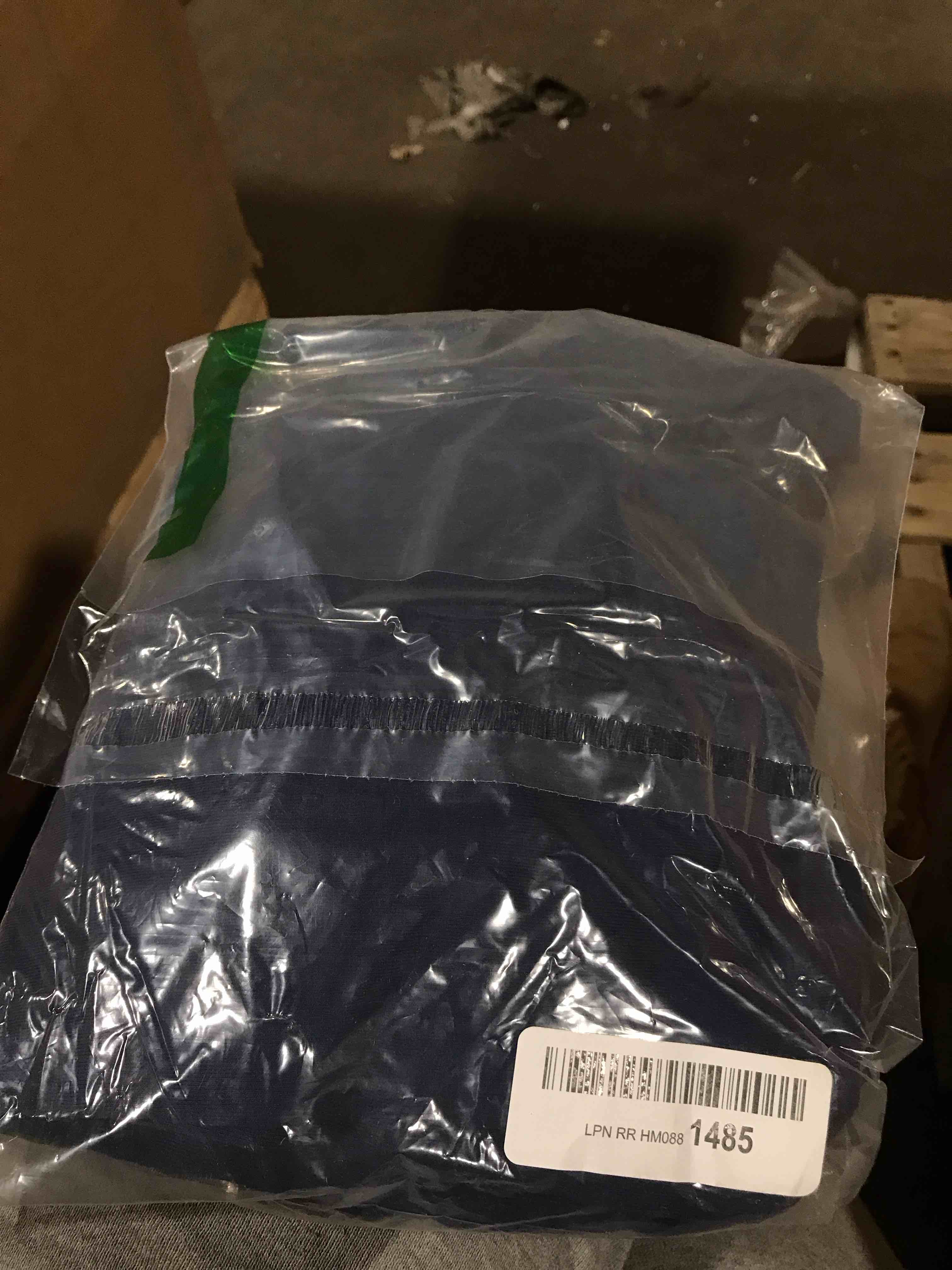 https://s3.amazonaws.com/lotting-images-prod/bidfta/BRN0086354_1730821874173.jpeg