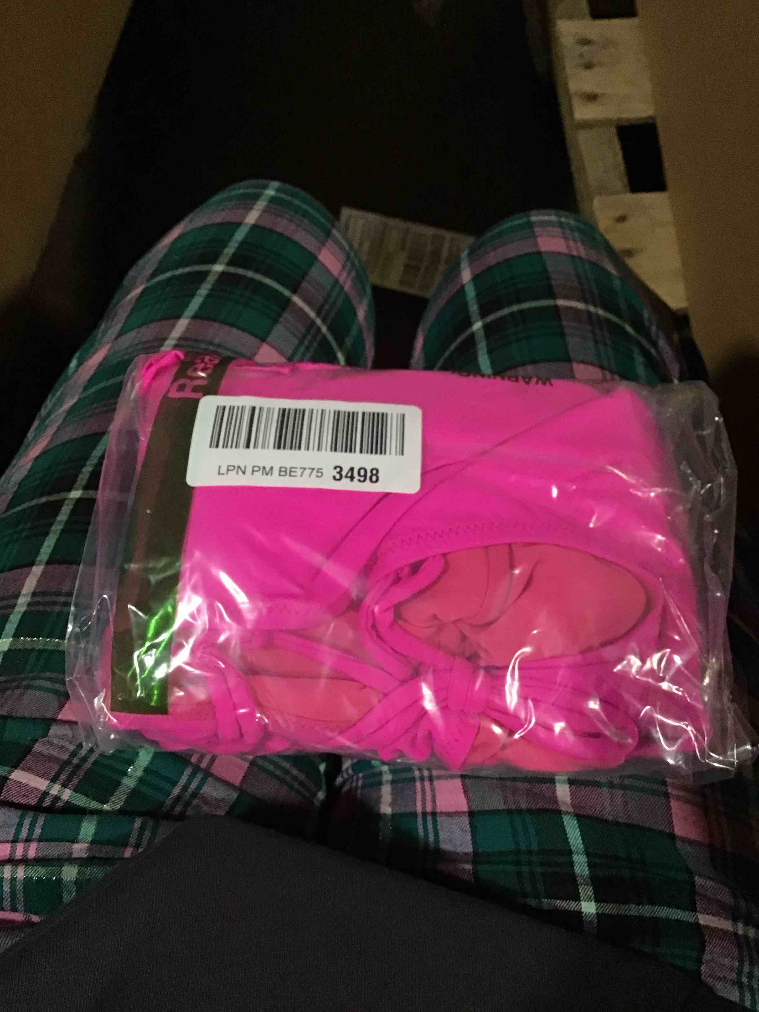 https://s3.amazonaws.com/lotting-images-prod/bidfta/BRN0086570_1730757631062.jpeg
