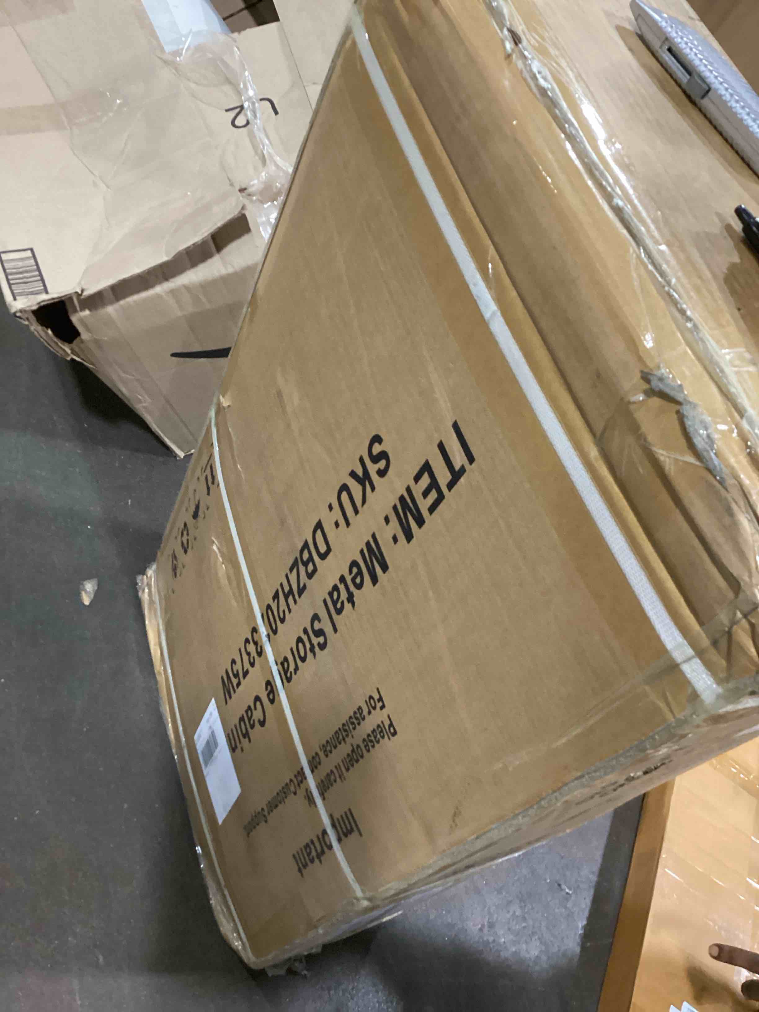 https://s3.amazonaws.com/lotting-images-prod/bidfta/BRN0089166_1730758525425.jpeg