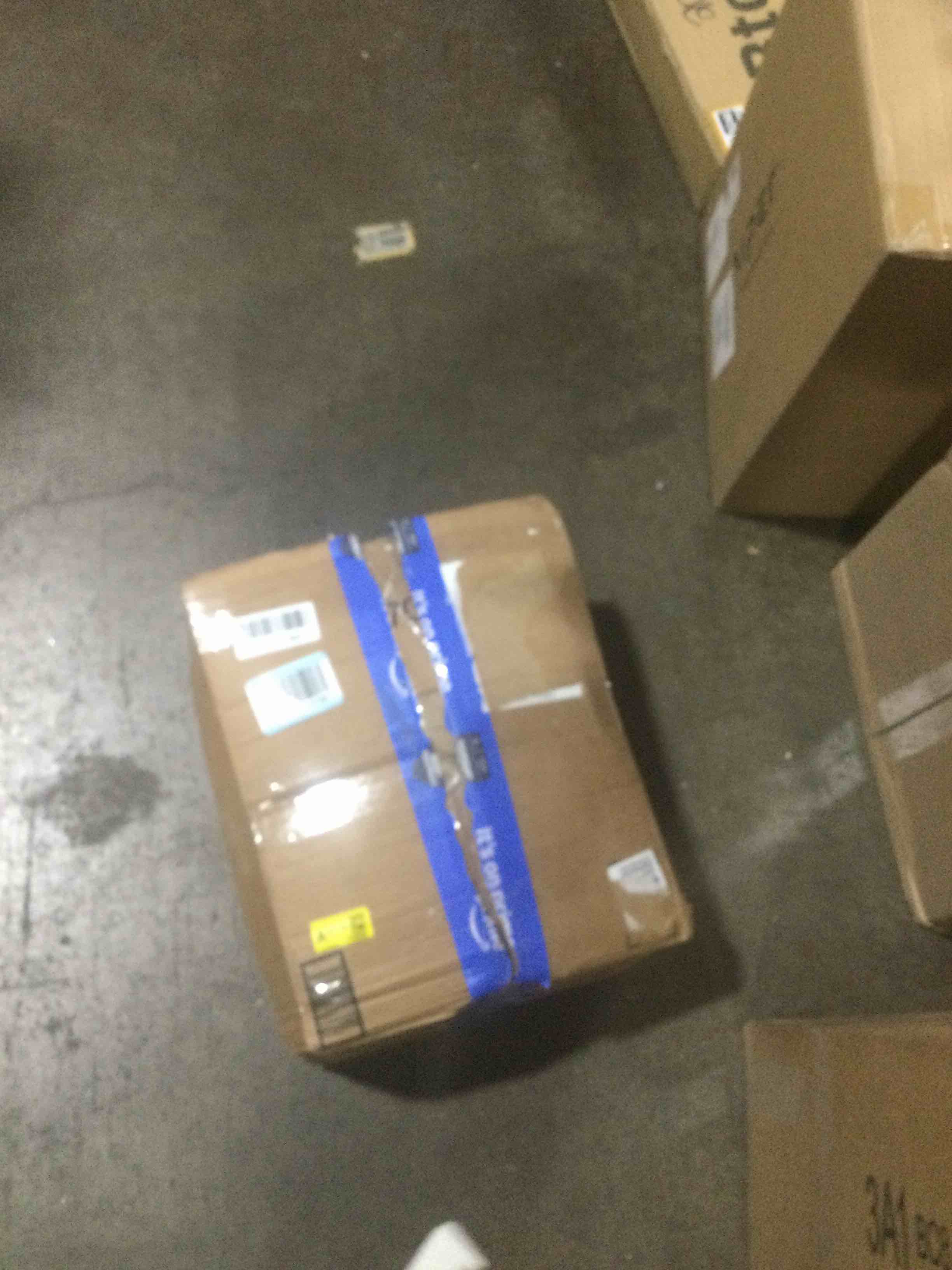 https://s3.amazonaws.com/lotting-images-prod/bidfta/BRN0089381_1730745469193.jpeg