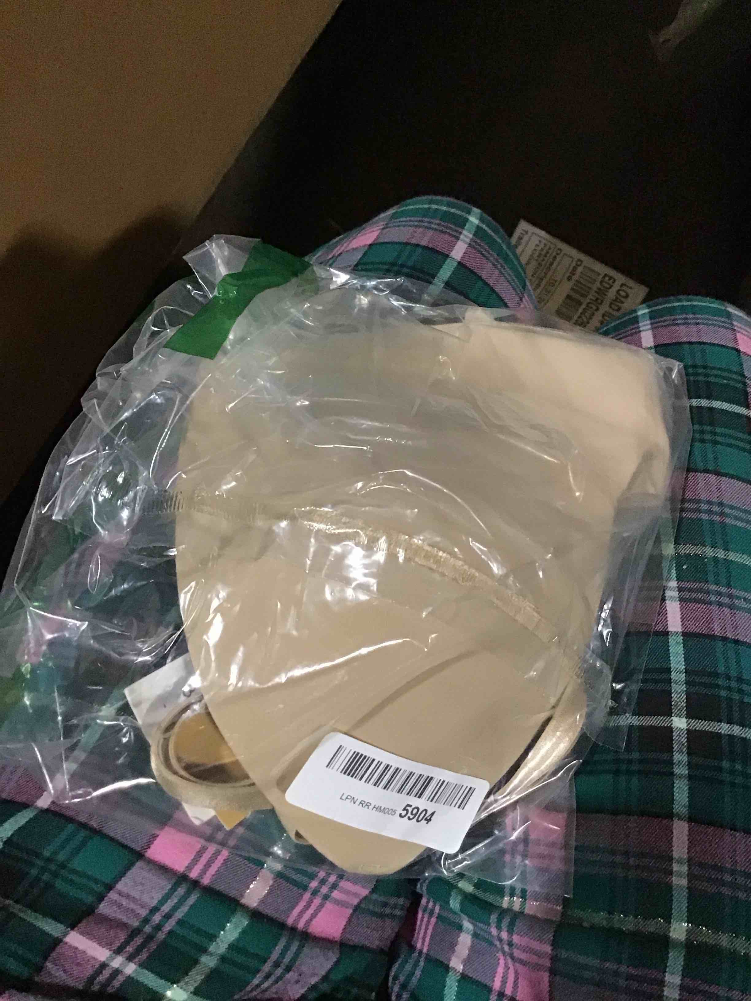 https://s3.amazonaws.com/lotting-images-prod/bidfta/BRN0091166_1730757154230.jpeg