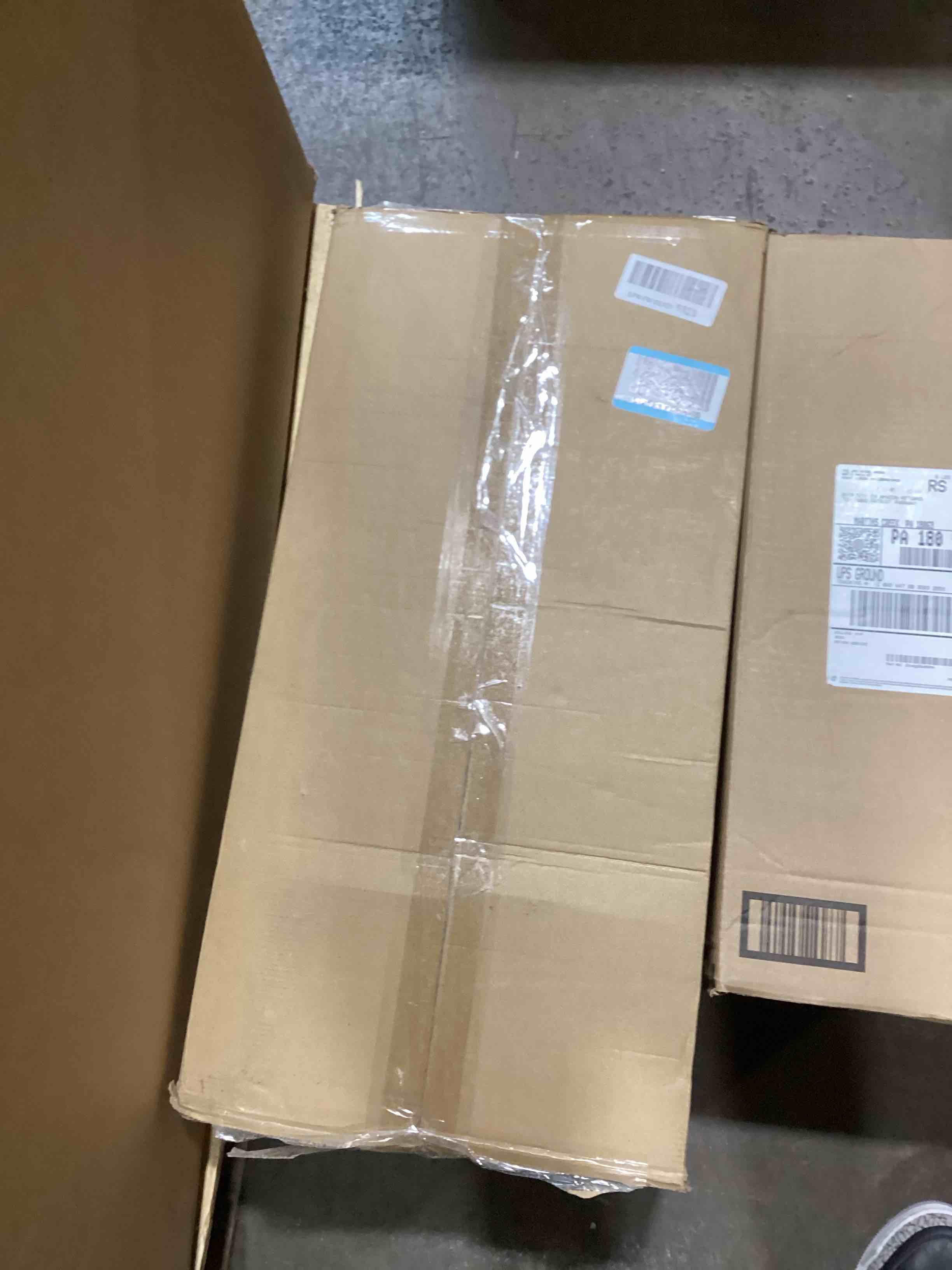 https://s3.amazonaws.com/lotting-images-prod/bidfta/BRN0093560_1730213856900.jpeg