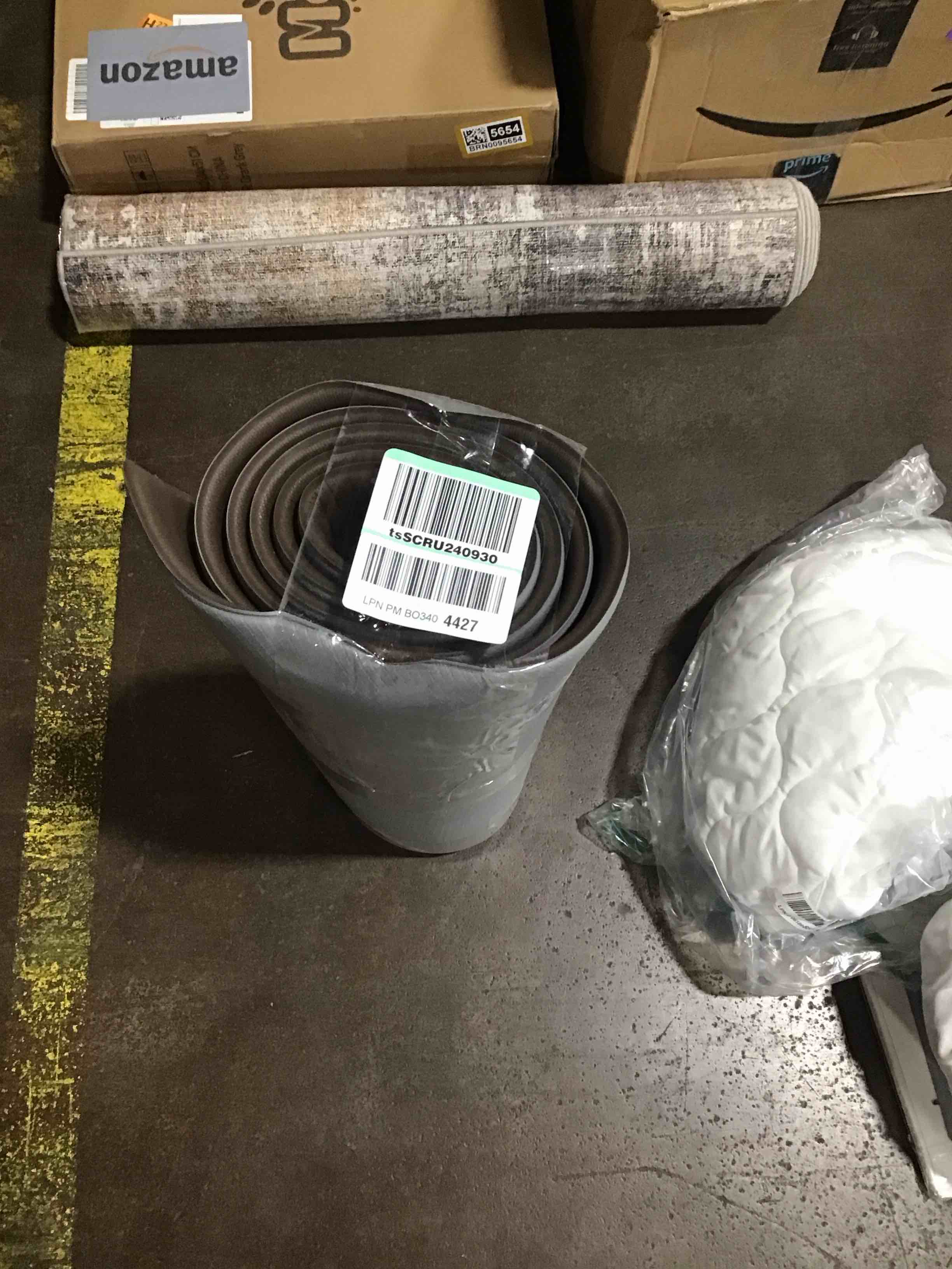 https://s3.amazonaws.com/lotting-images-prod/bidfta/BRN0095657_1730296420888.jpeg