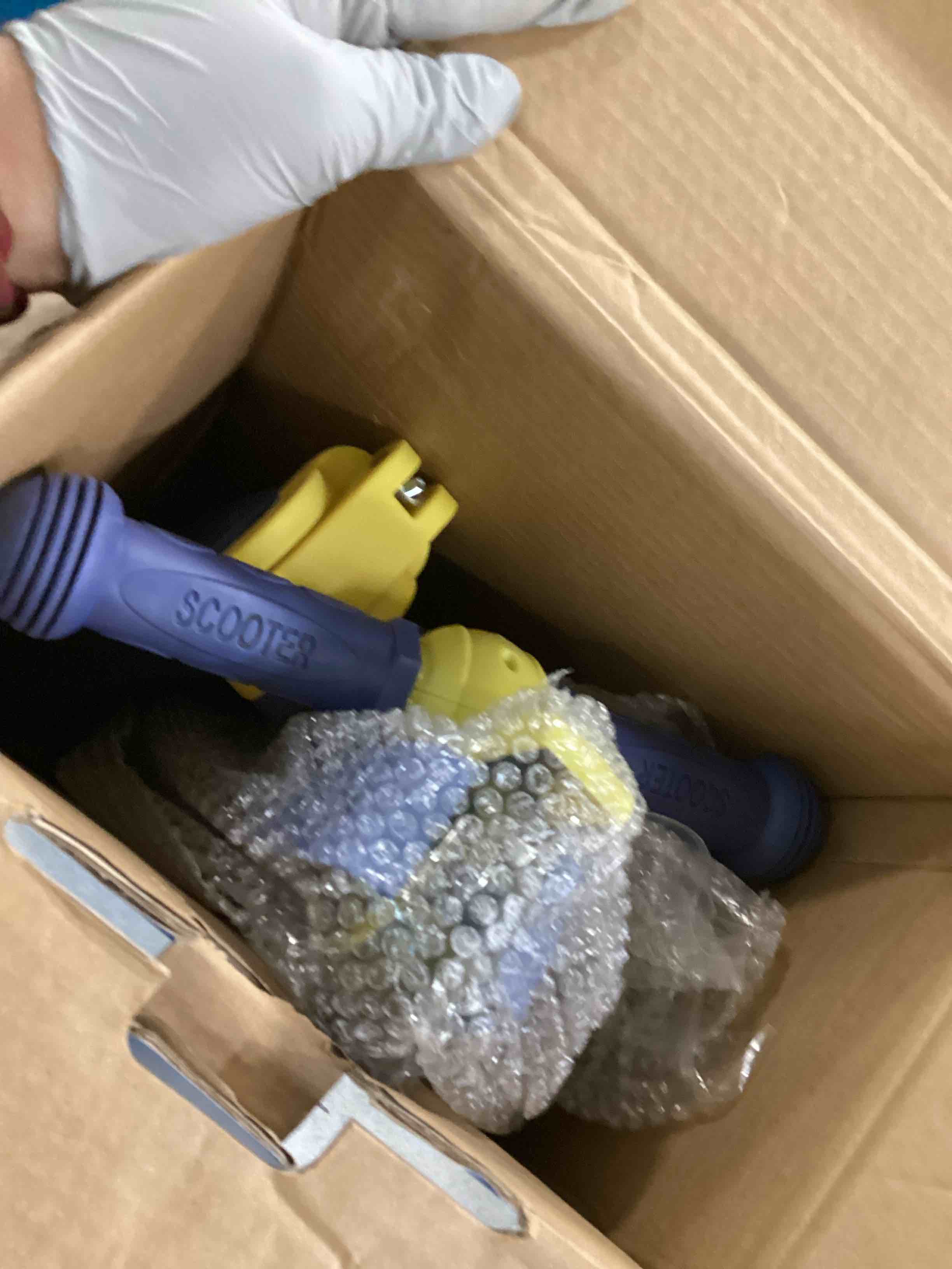 https://s3.amazonaws.com/lotting-images-prod/bidfta/BRN0109278_1725022187402.jpeg