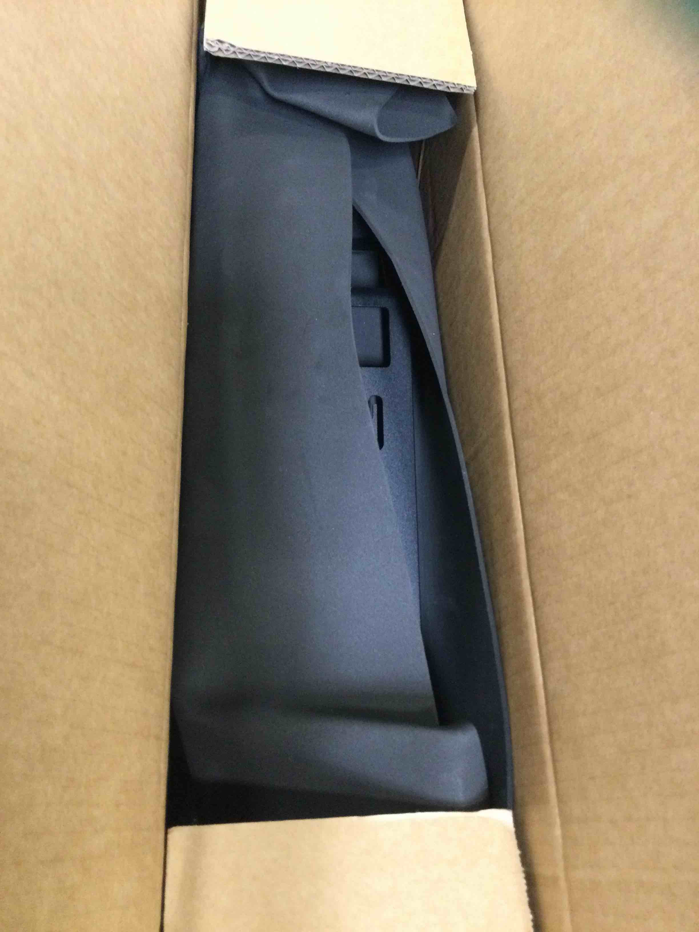 https://s3.amazonaws.com/lotting-images-prod/bidfta/BRN0114208_1726676578269.jpeg