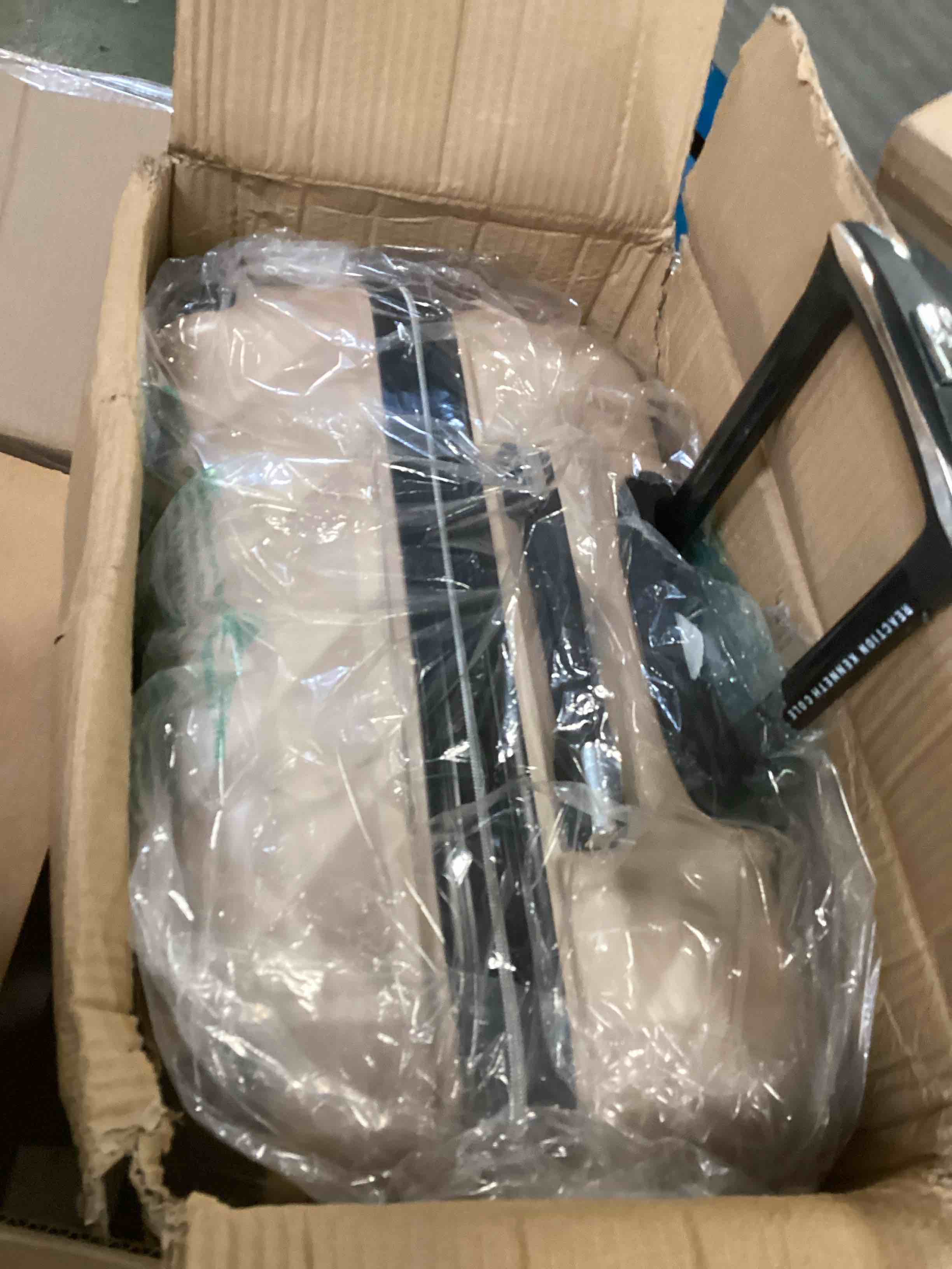 https://s3.amazonaws.com/lotting-images-prod/bidfta/BRN0114901_1725647587941.jpeg