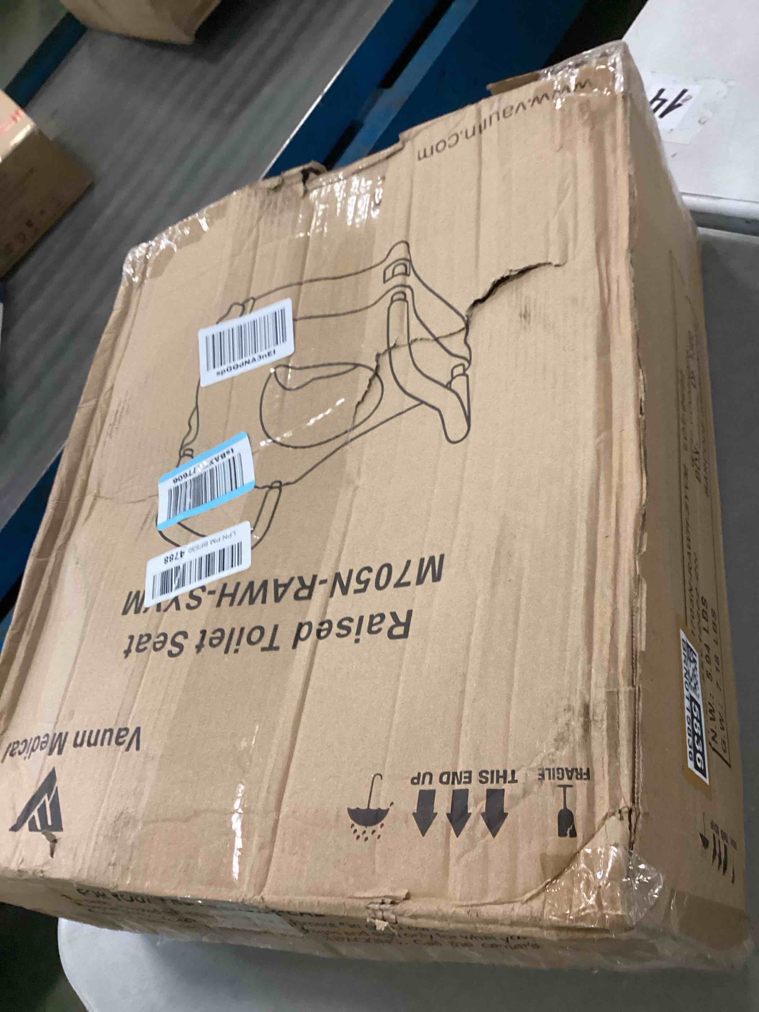 Vaunn Raised Toilet Seat and Elevated Commode Booster Seat Riser with