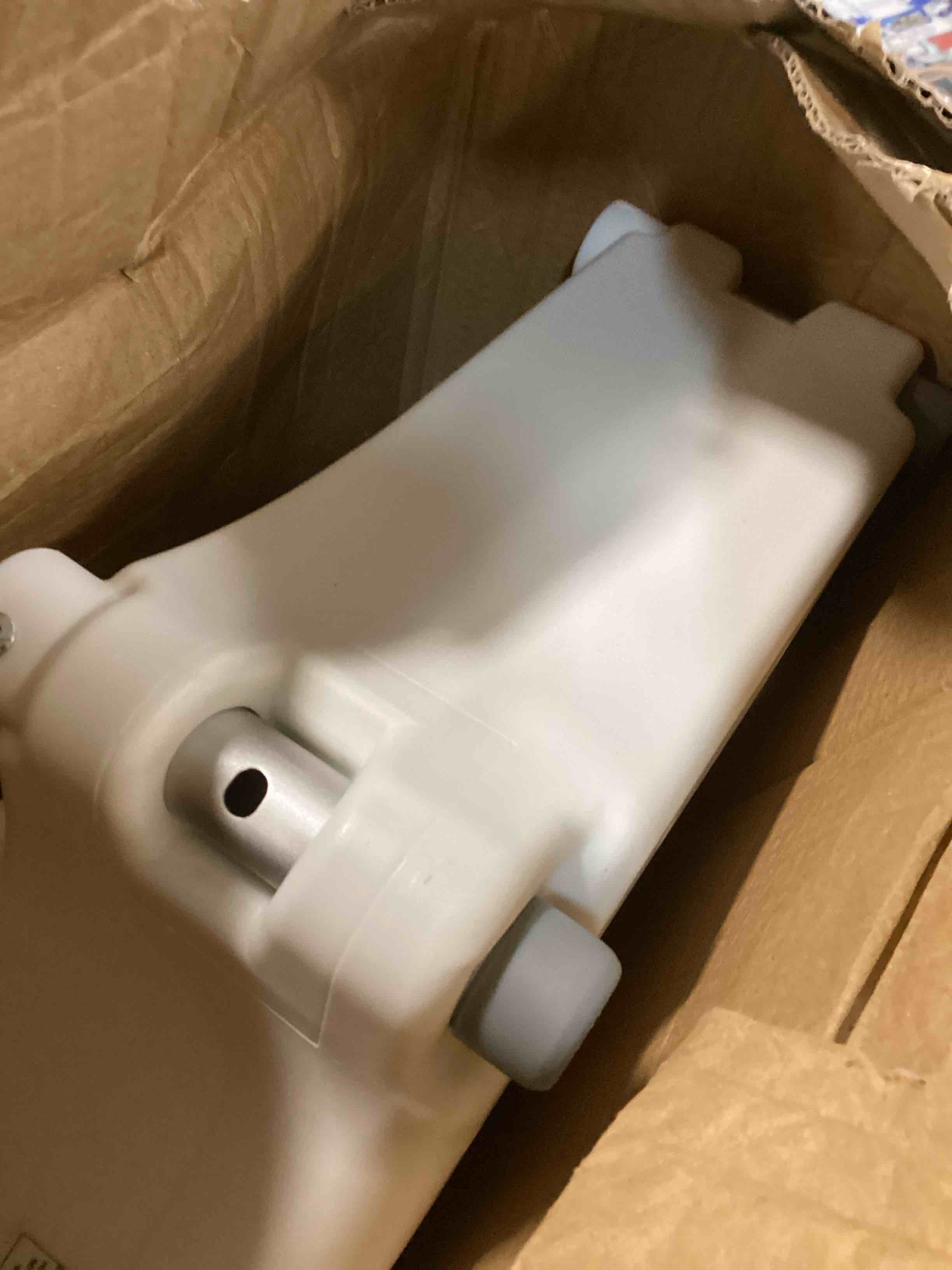 Vaunn Raised Toilet Seat and Elevated Commode Booster Seat Riser with