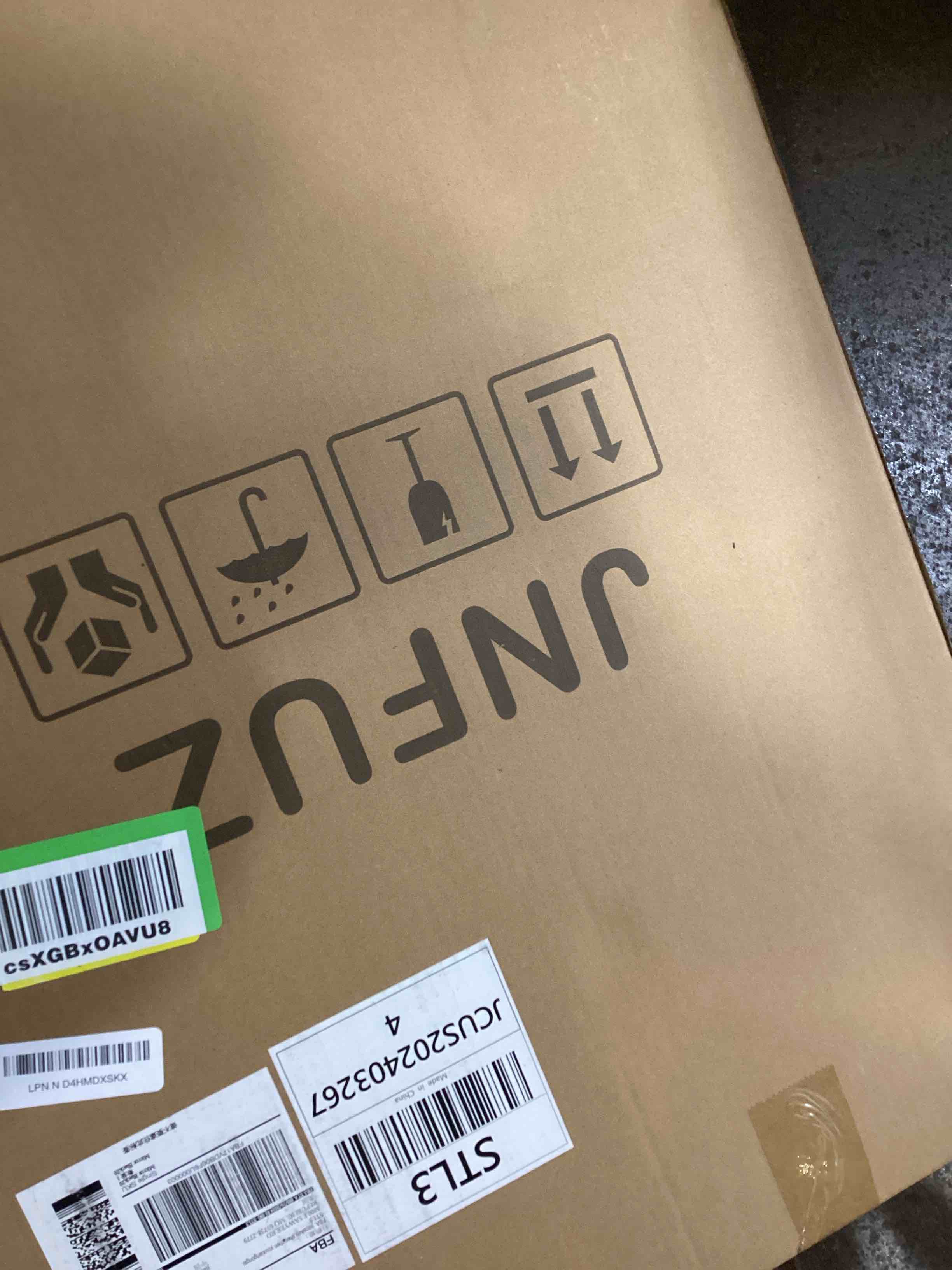 https://s3.amazonaws.com/lotting-images-prod/bidfta/BRN0125268_1725558558572.jpeg