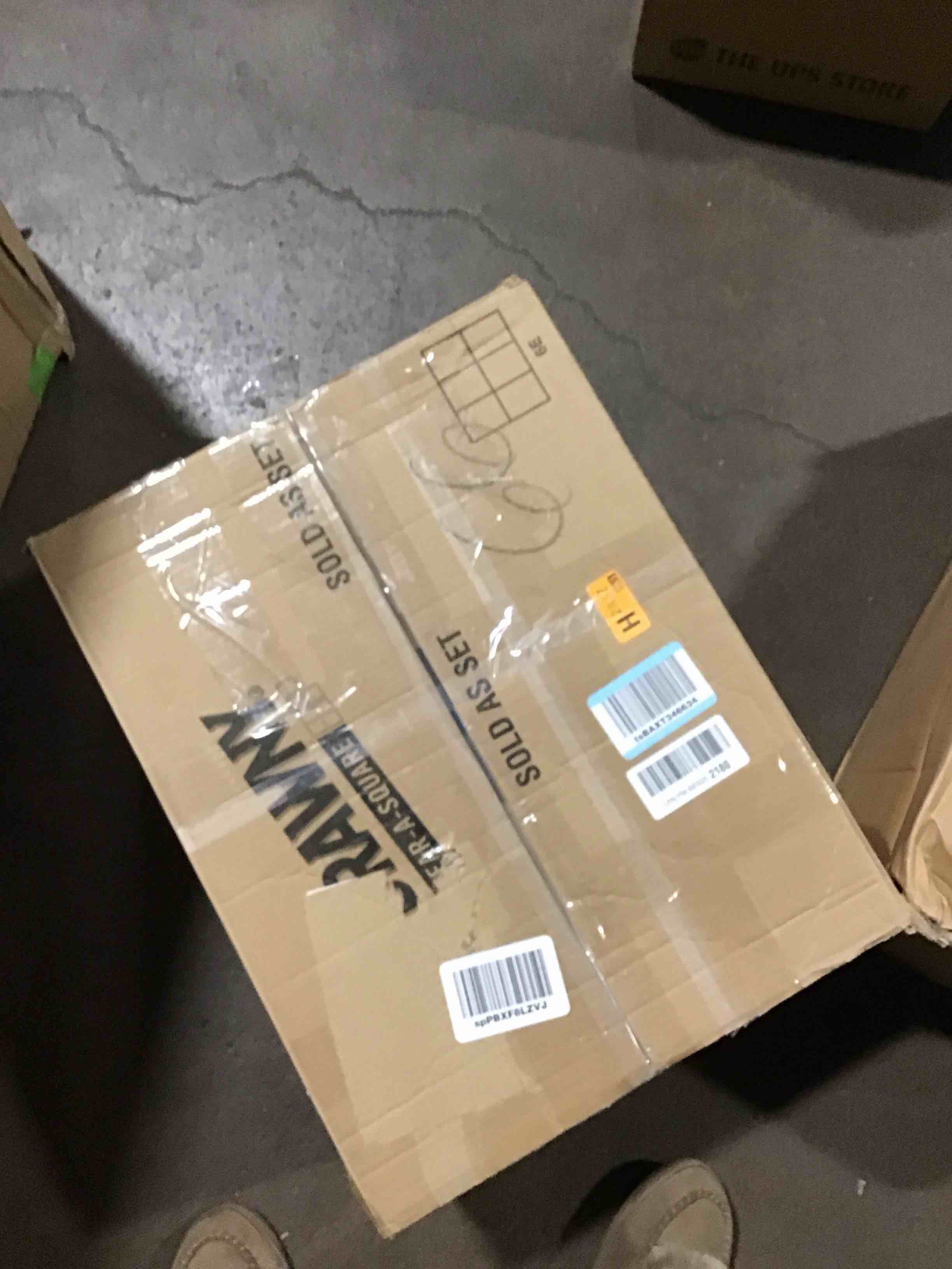 https://s3.amazonaws.com/lotting-images-prod/bidfta/BRN0125473_1725565903012.jpeg