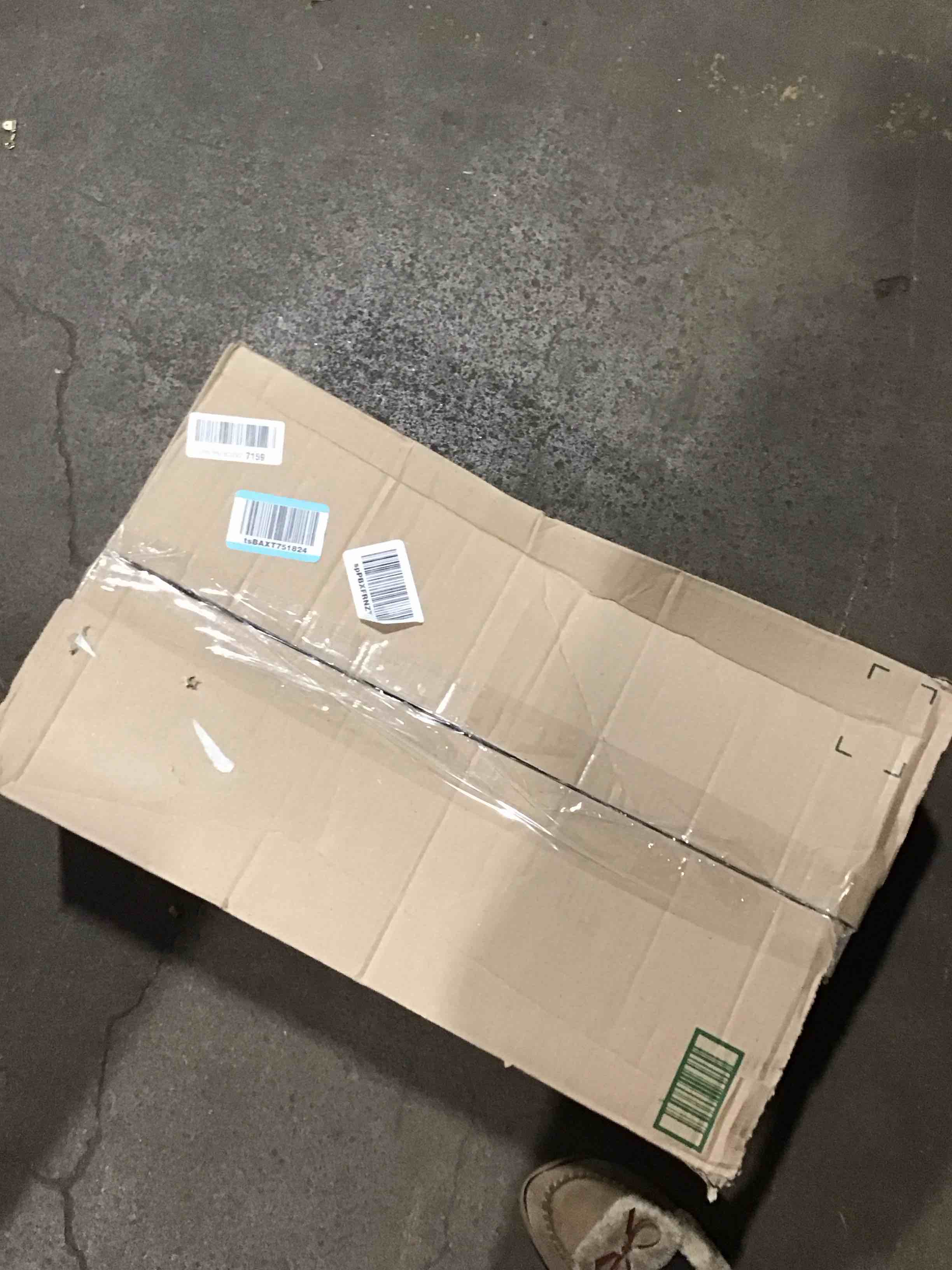 https://s3.amazonaws.com/lotting-images-prod/bidfta/BRN0125503_1725565227366.jpeg