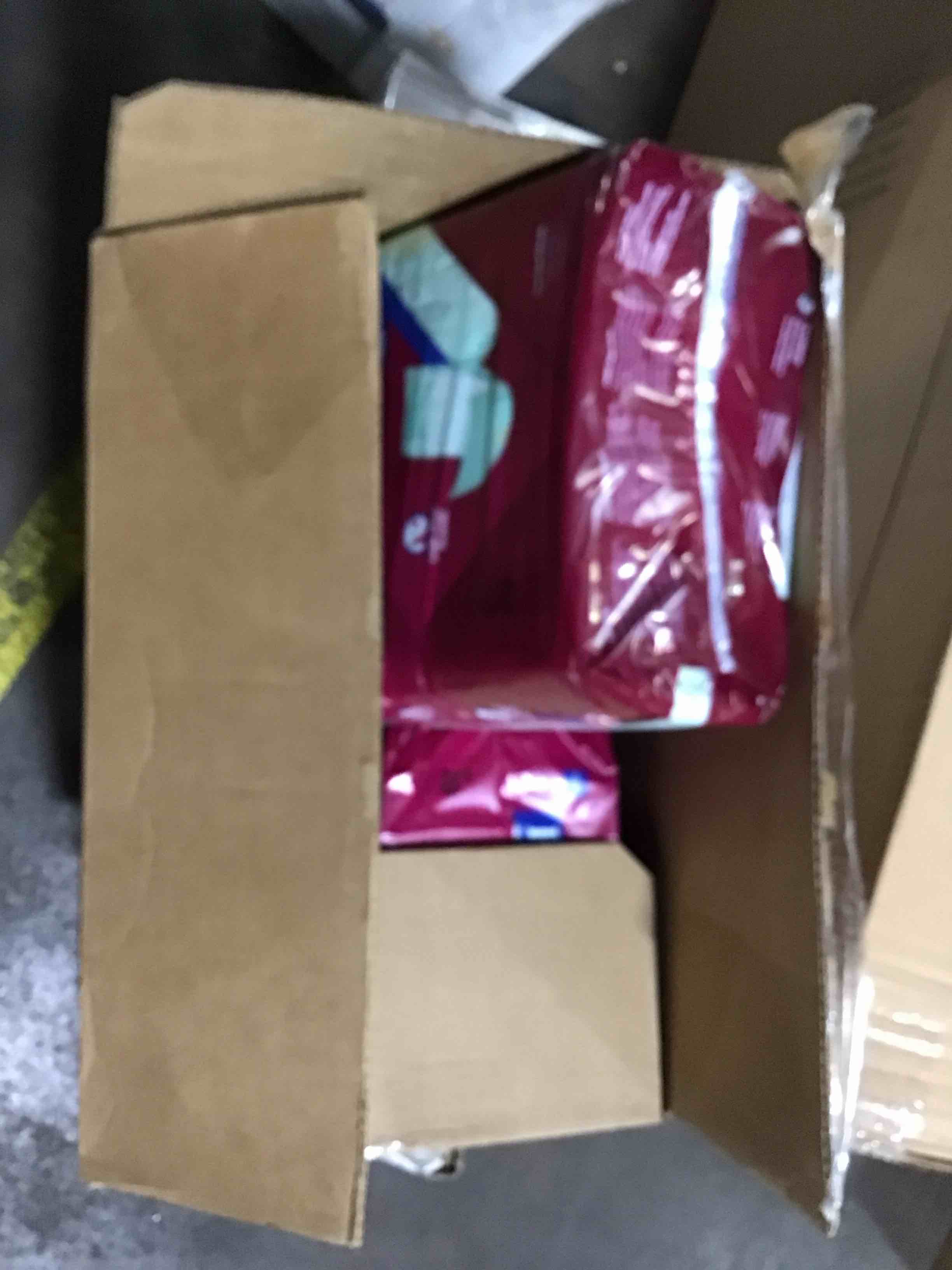 https://s3.amazonaws.com/lotting-images-prod/bidfta/BRN0126079_1730399080964.jpeg