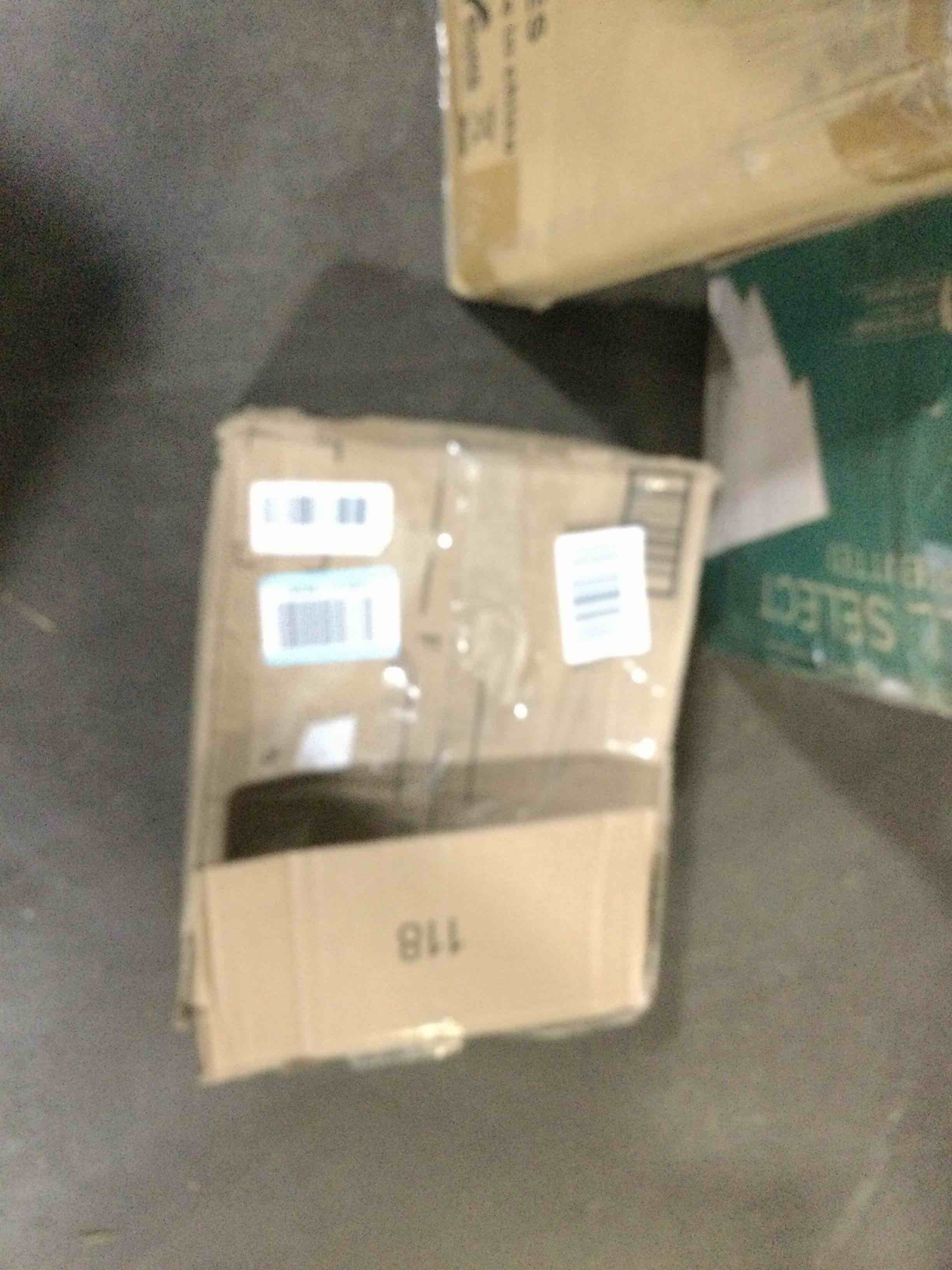 https://s3.amazonaws.com/lotting-images-prod/bidfta/BRN0127429_1729286567239.jpeg