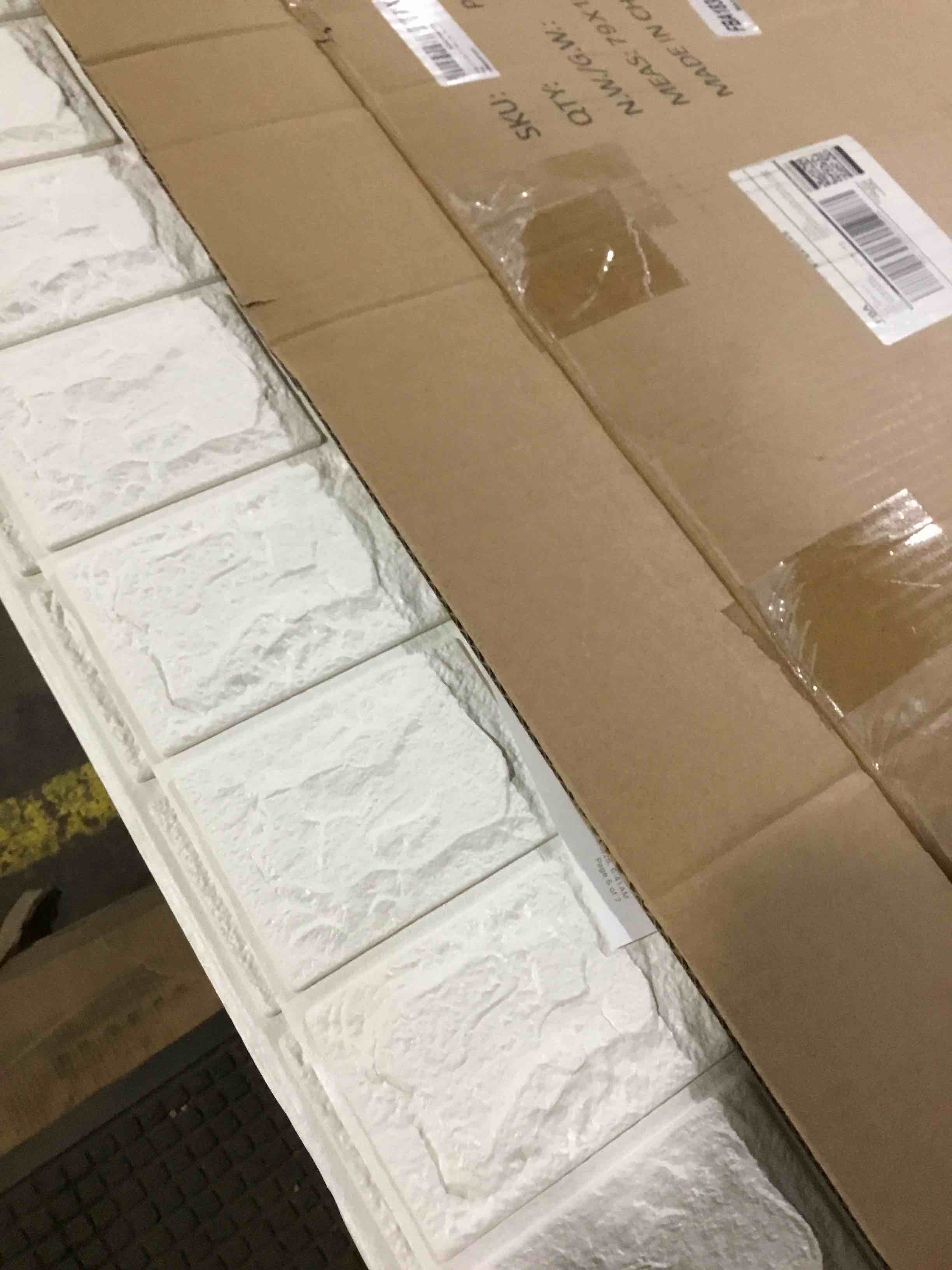 https://s3.amazonaws.com/lotting-images-prod/bidfta/BRN0128089_1738089974182.jpeg