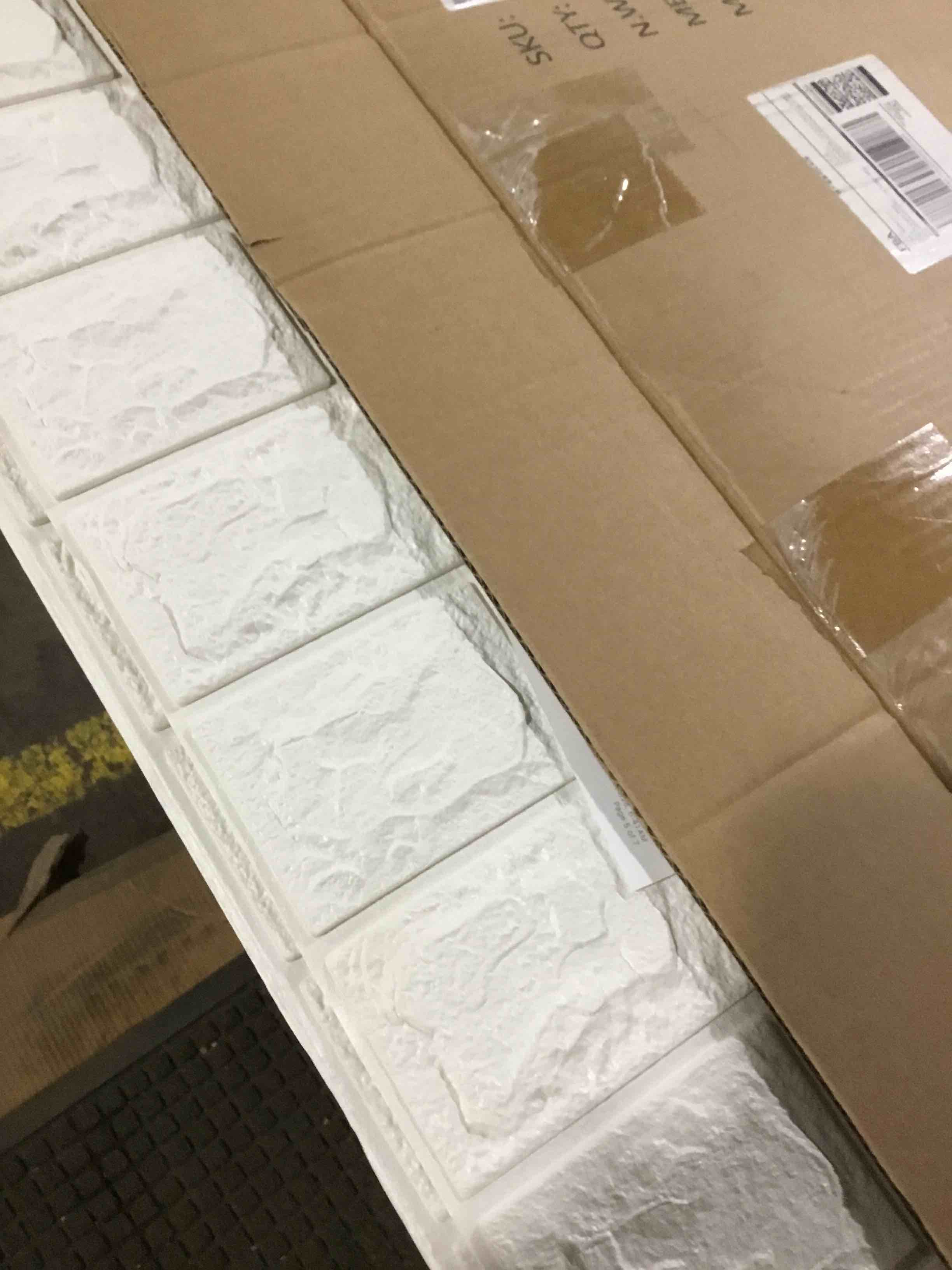 https://s3.amazonaws.com/lotting-images-prod/bidfta/BRN0128089_1738089975862.jpeg