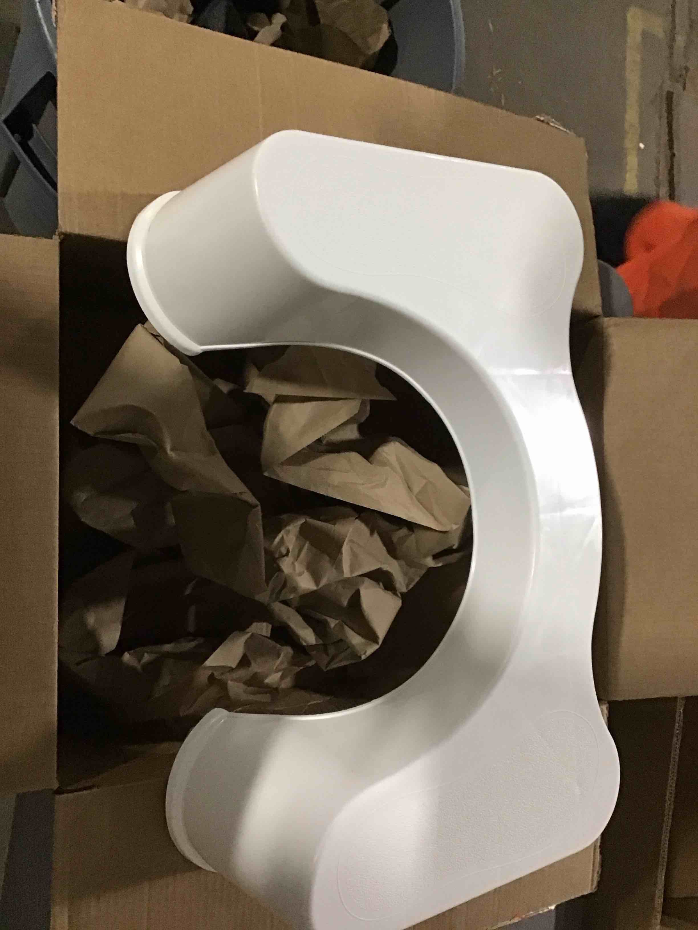 https://s3.amazonaws.com/lotting-images-prod/bidfta/BRN0128524_1737733979519.jpeg