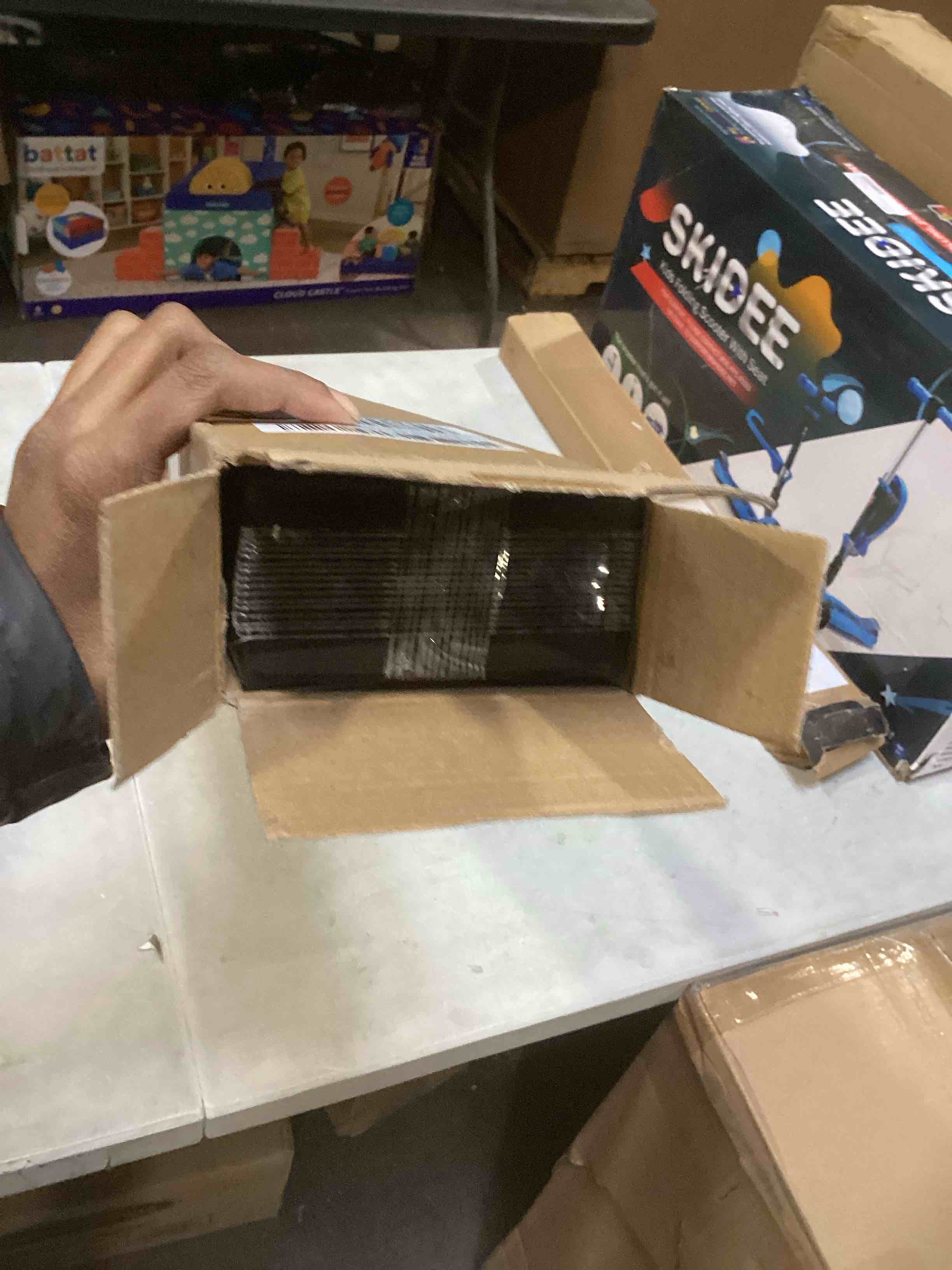 https://s3.amazonaws.com/lotting-images-prod/bidfta/BRN0129003_1736792461265.jpeg