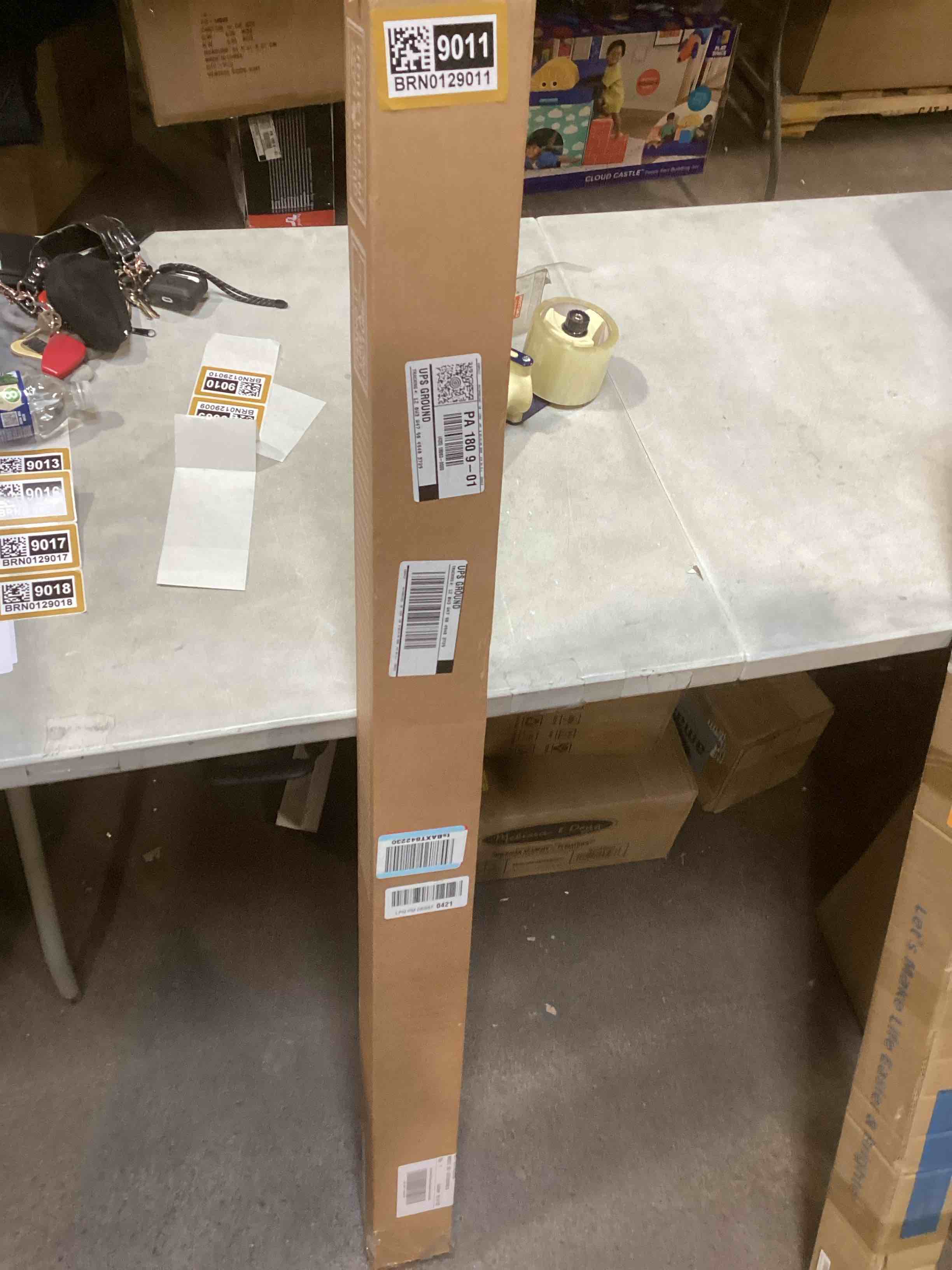 https://s3.amazonaws.com/lotting-images-prod/bidfta/BRN0129011_1736793787154.jpeg