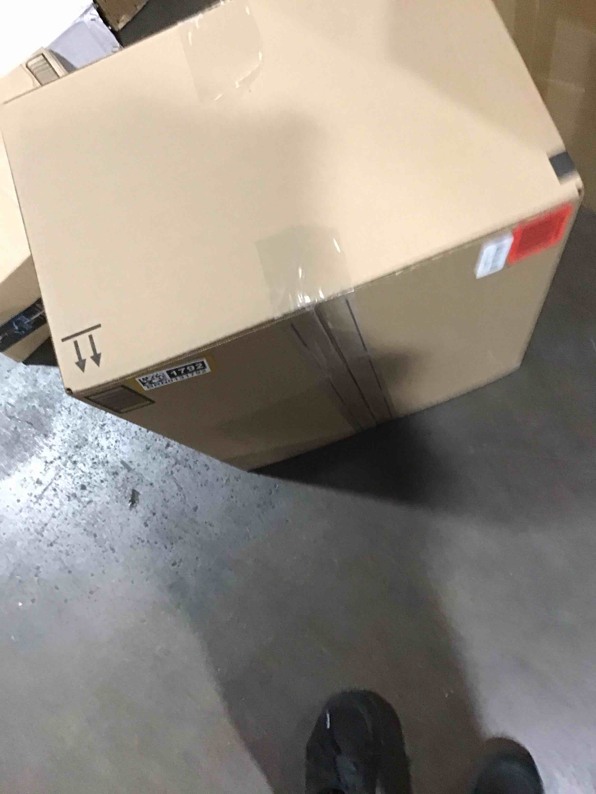 https://s3.amazonaws.com/lotting-images-prod/bidfta/BRN0131792_1729088289117.jpeg
